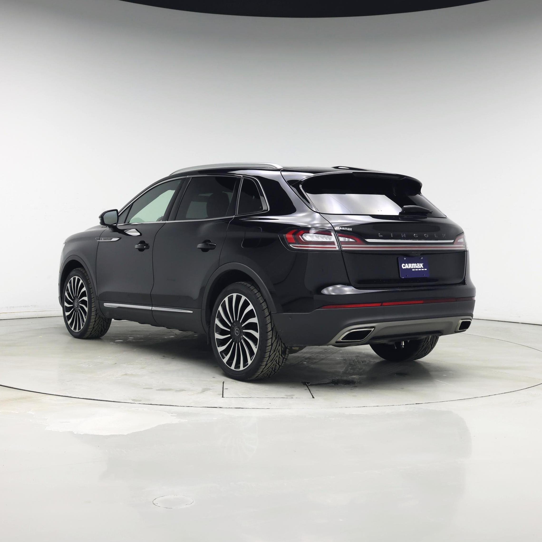 Thumbnail: 2022 Lincoln Nautilus - 2