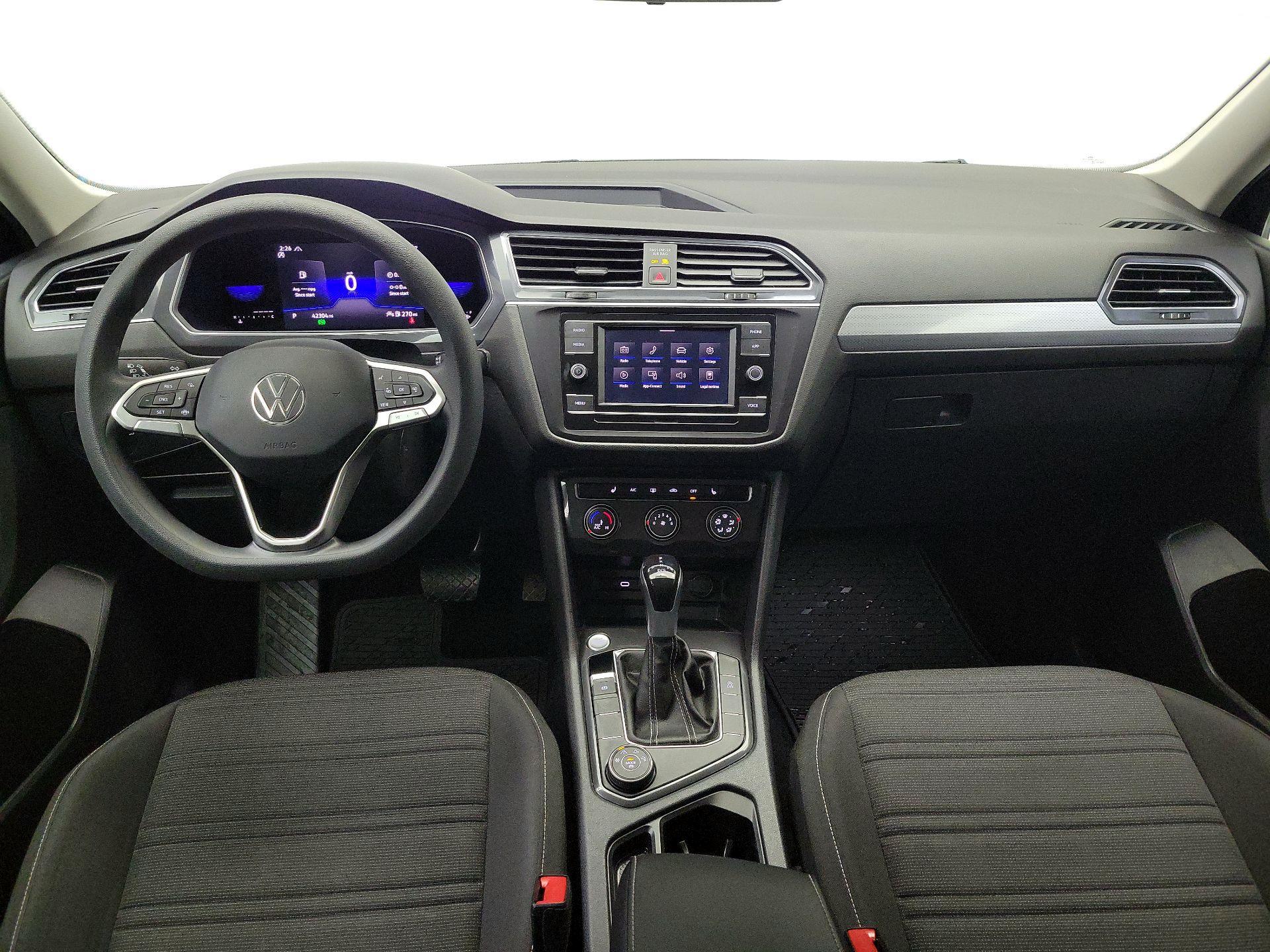 Thumbnail: 2022 Volkswagen Tiguan - 9