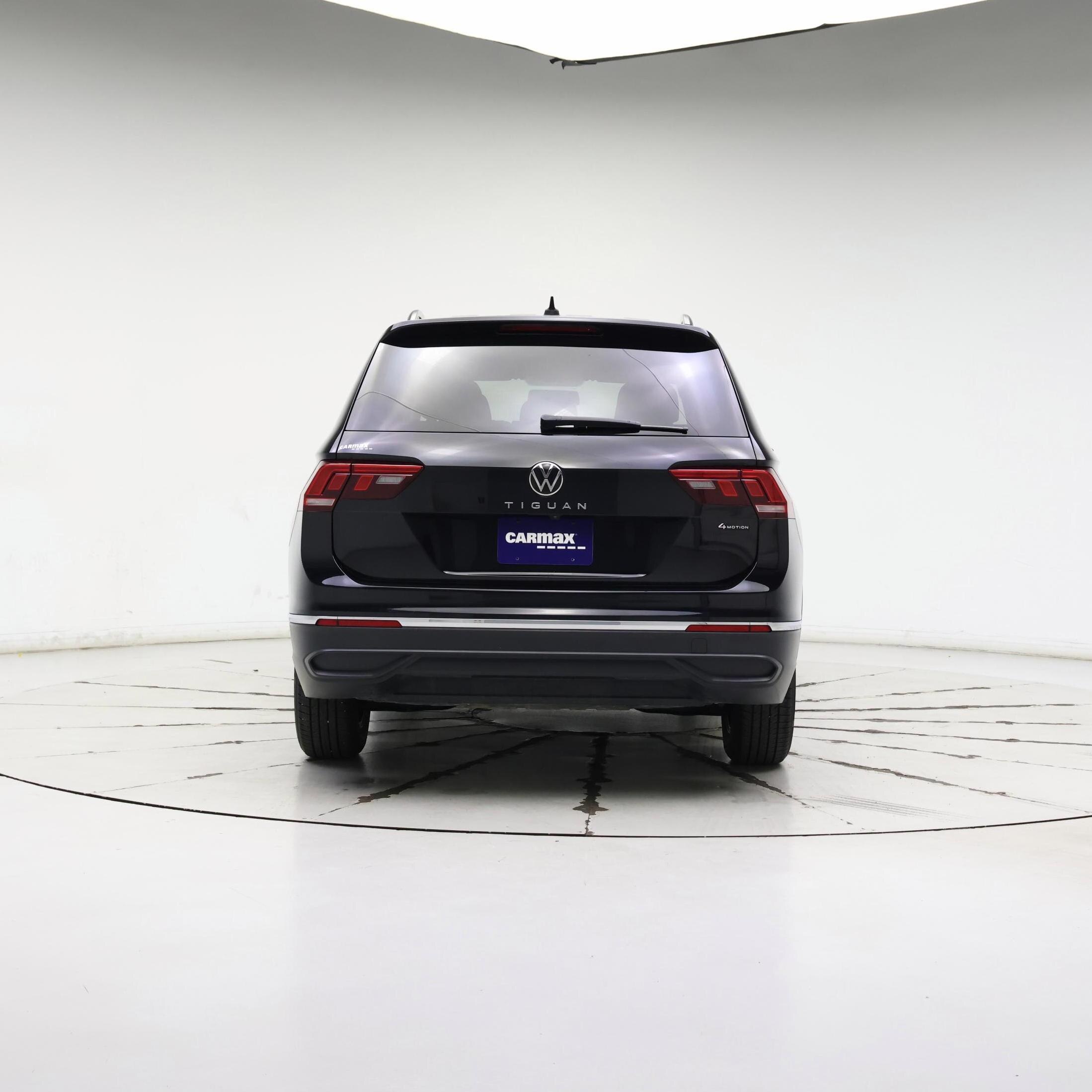 Thumbnail: 2022 Volkswagen Tiguan - 6