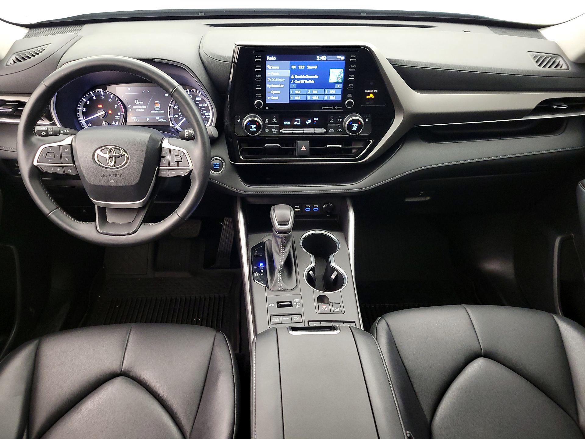 Thumbnail: 2022 Toyota Highlander - 9