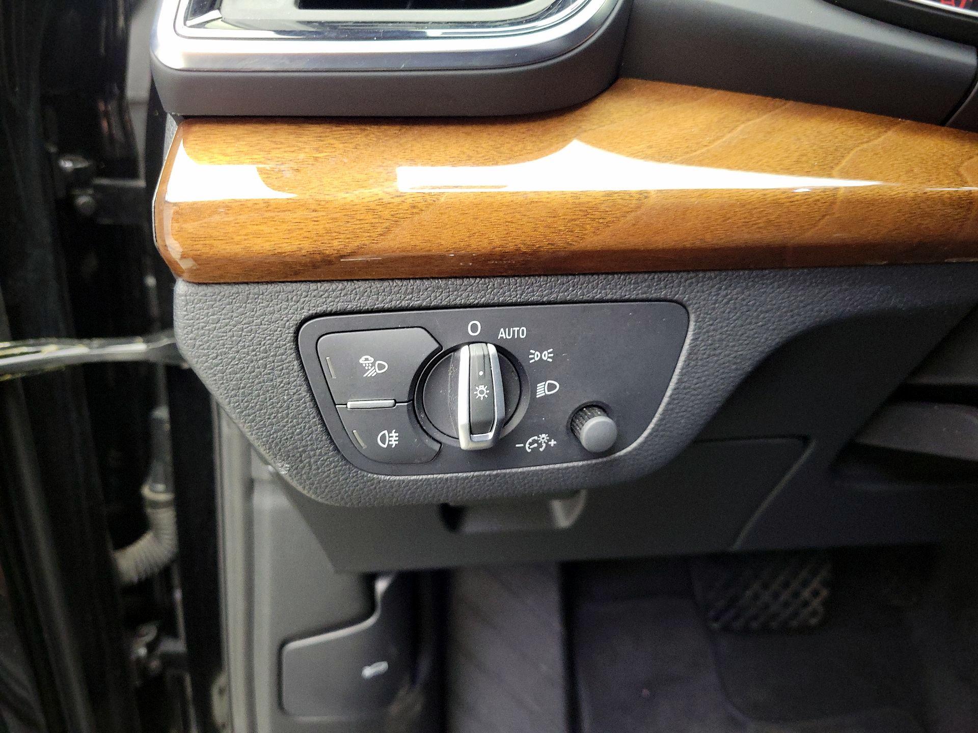 Thumbnail: 2022 Audi Q5 - 13