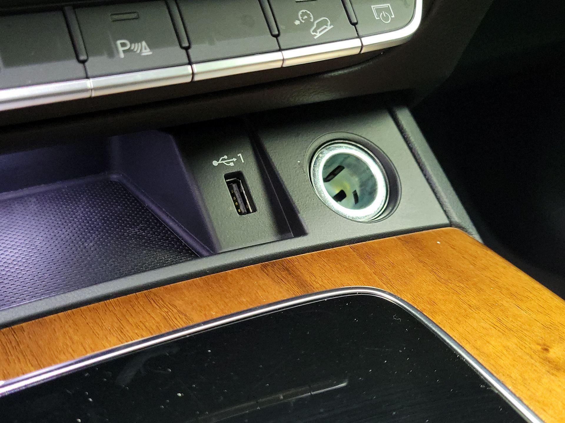 Thumbnail: 2022 Audi Q5 - 19