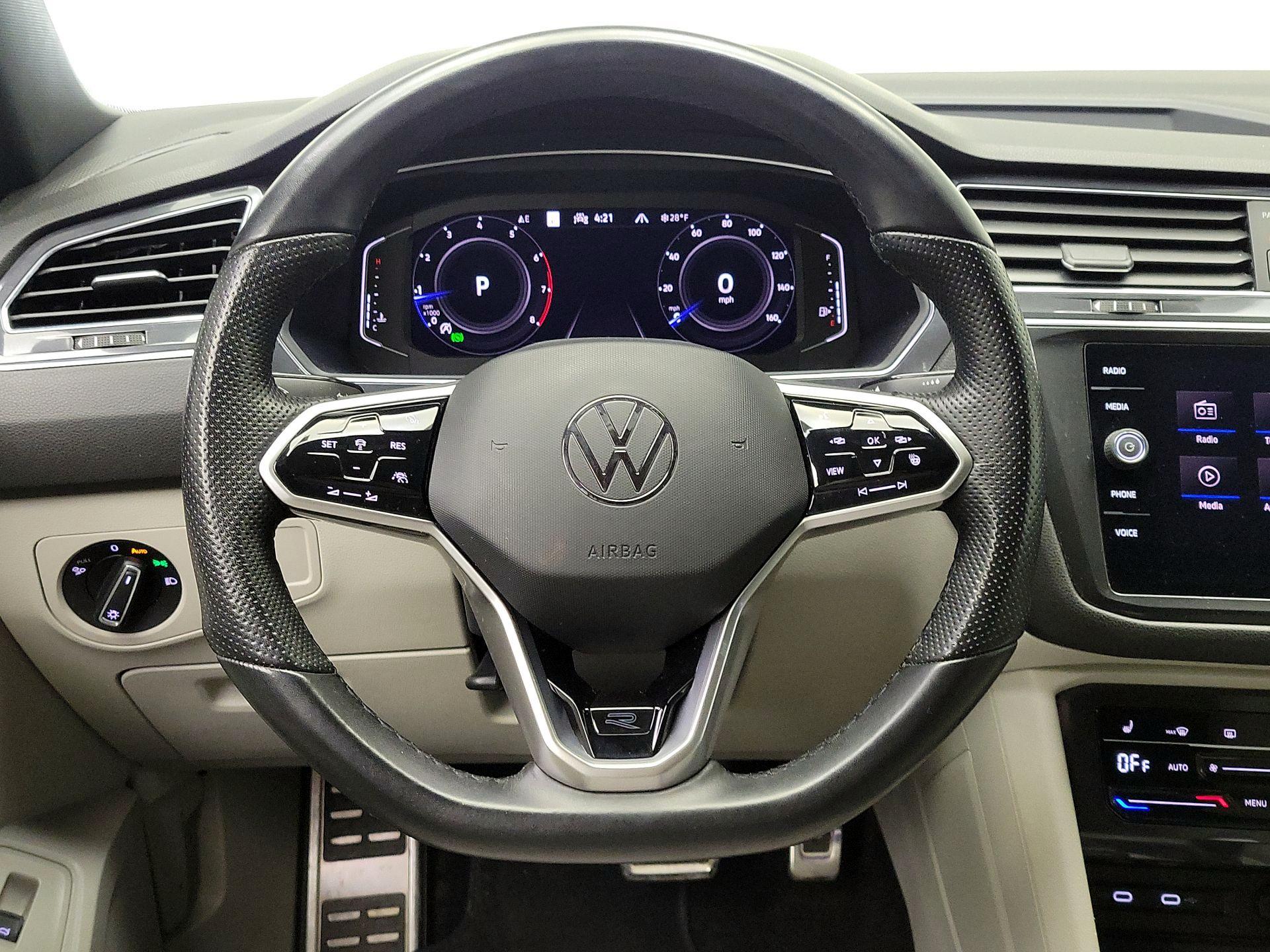 Thumbnail: 2022 Volkswagen Tiguan - 10