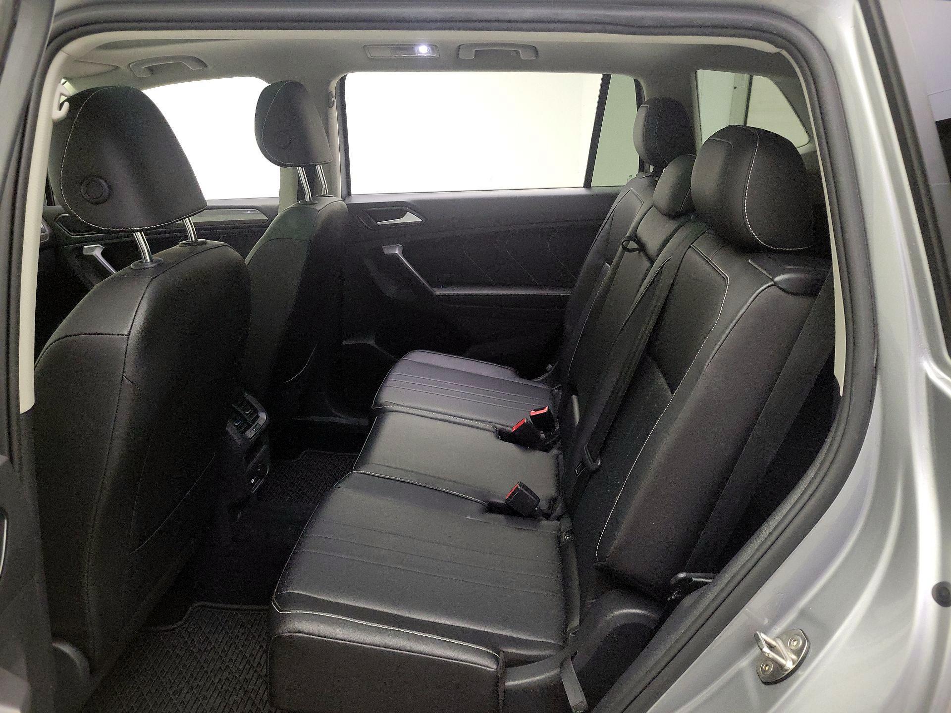 Thumbnail: 2022 Volkswagen Tiguan - 20