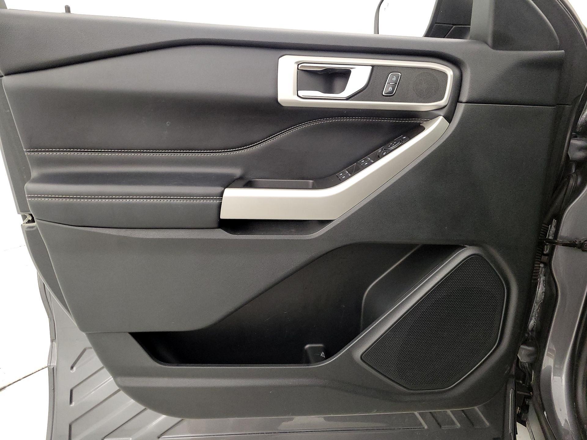 Thumbnail: 2022 Ford Explorer - 12