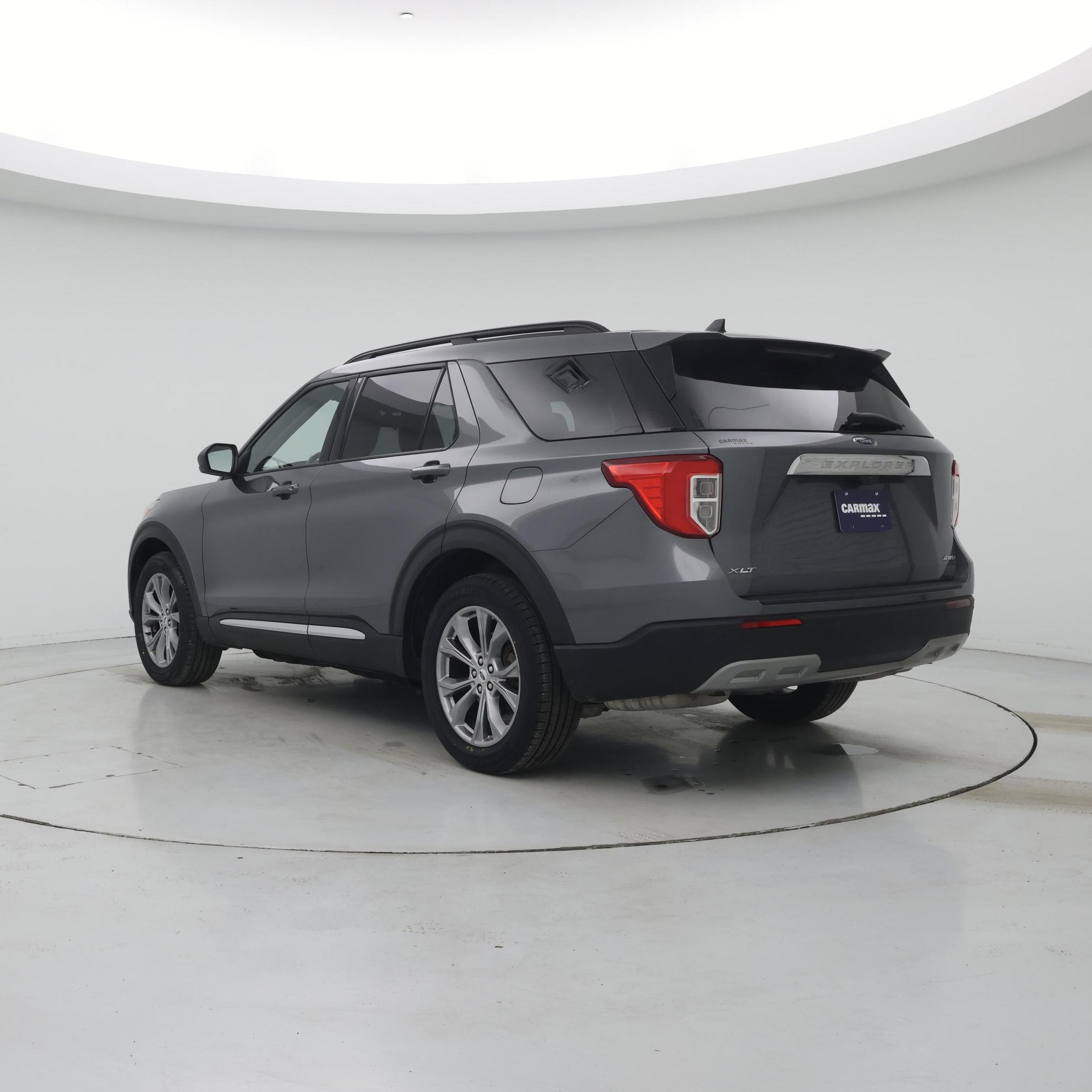 Thumbnail: 2022 Ford Explorer - 2