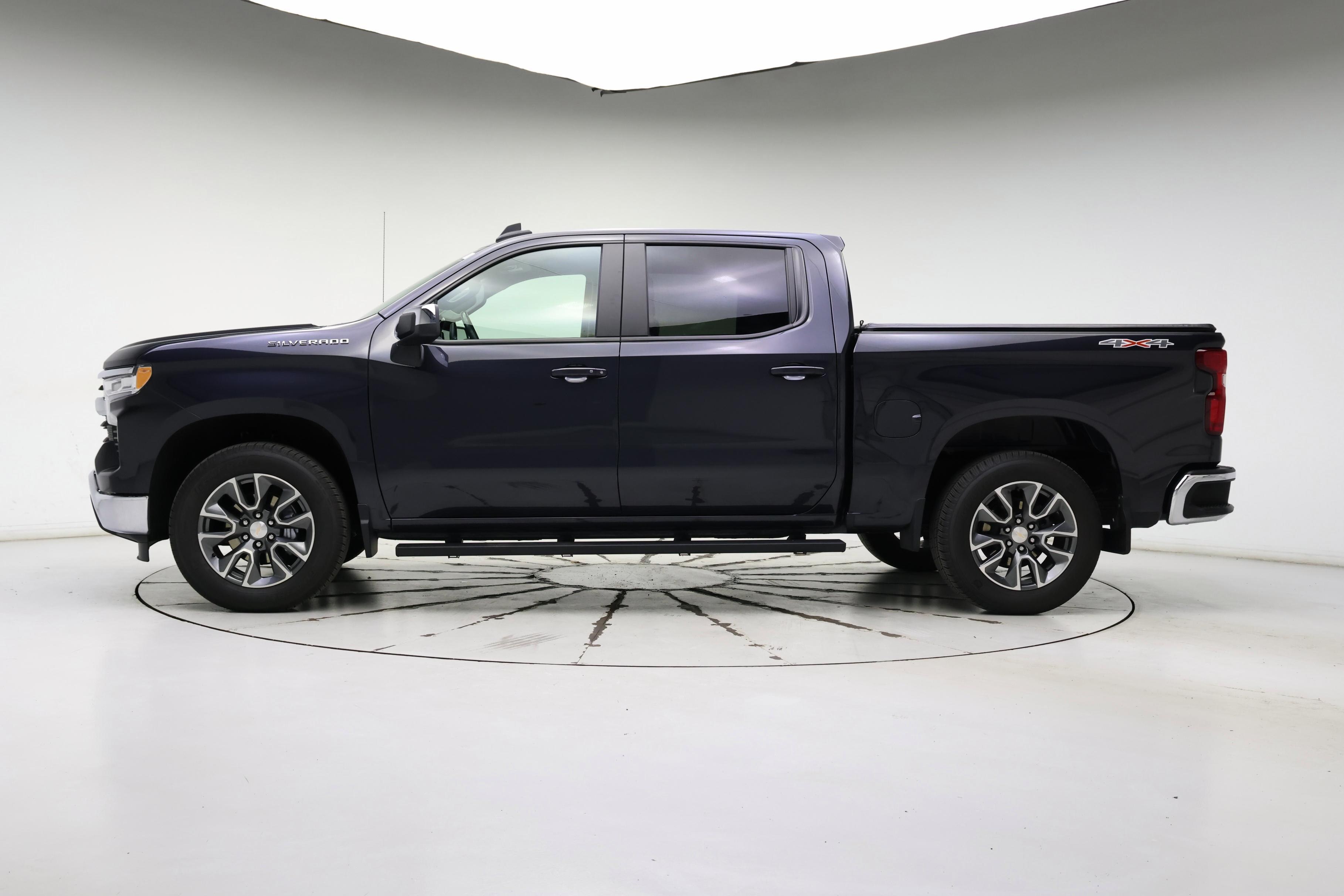 Thumbnail: 2022 Chevrolet Silverado 1500 - 3