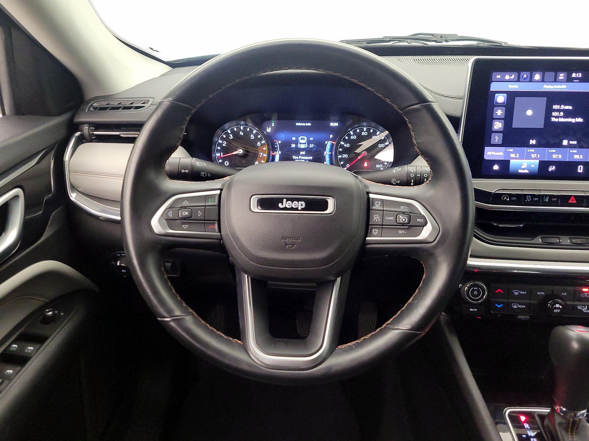 Thumbnail: 2022 Jeep Compass - 10