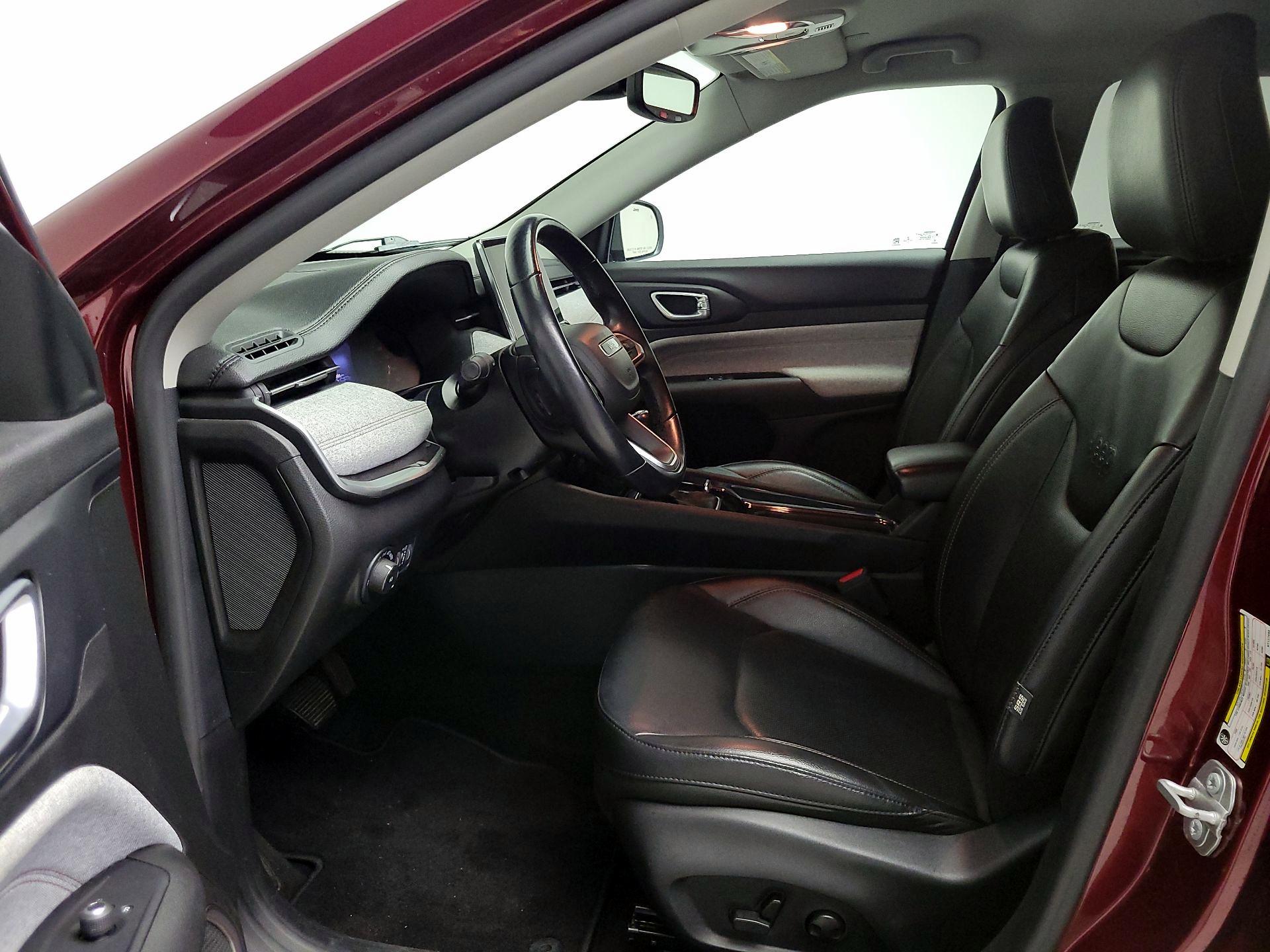 Thumbnail: 2022 Jeep Compass - 11