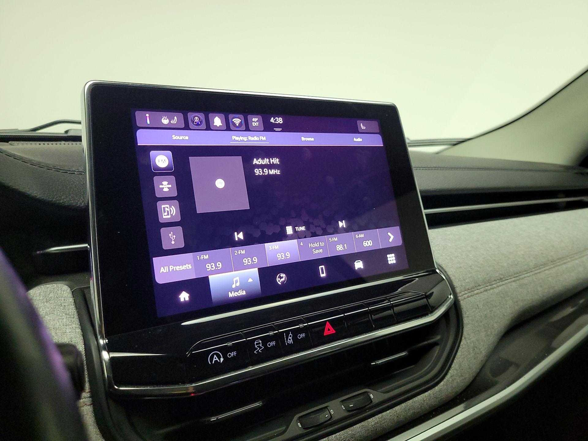 Thumbnail: 2022 Jeep Compass - 15