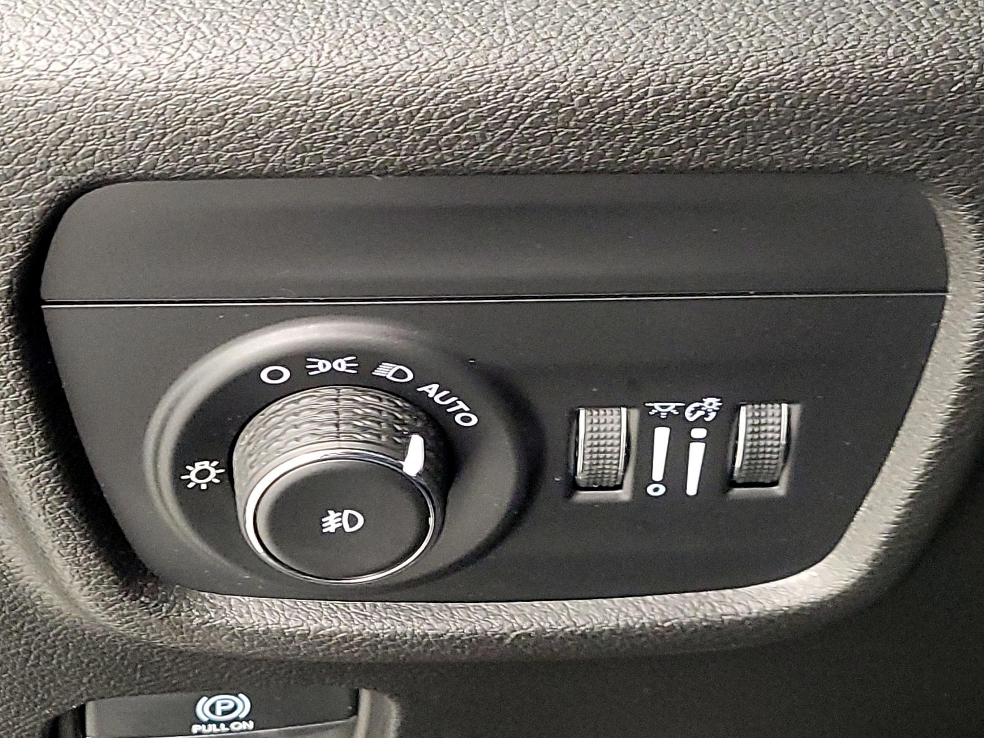 Thumbnail: 2023 Jeep Grand Cherokee - 13