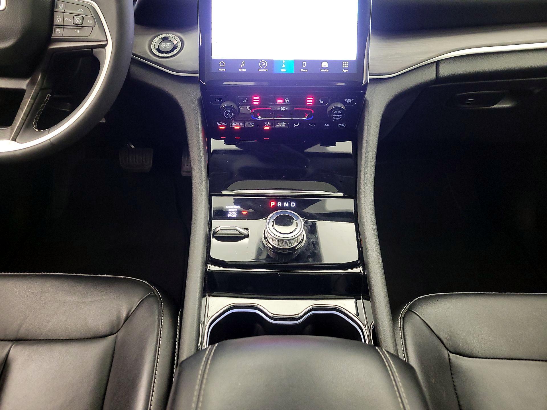 Thumbnail: 2023 Jeep Grand Cherokee - 18