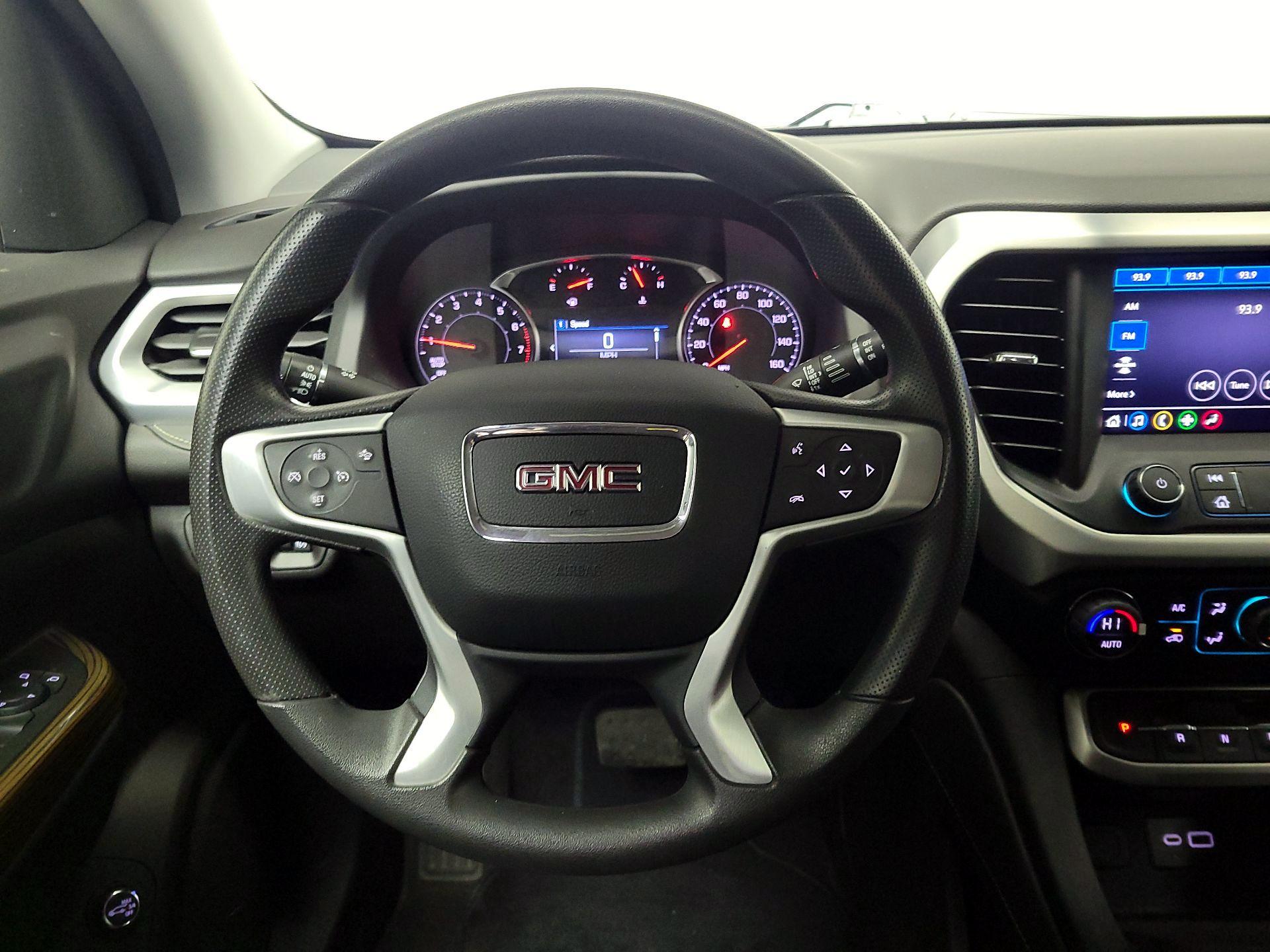 Thumbnail: 2023 GMC Acadia - 10