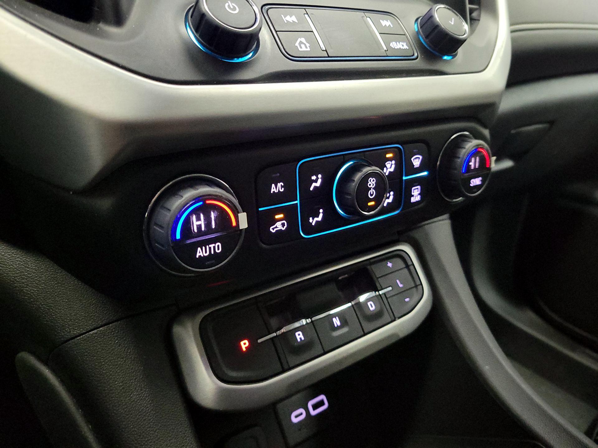 Thumbnail: 2023 GMC Acadia - 16