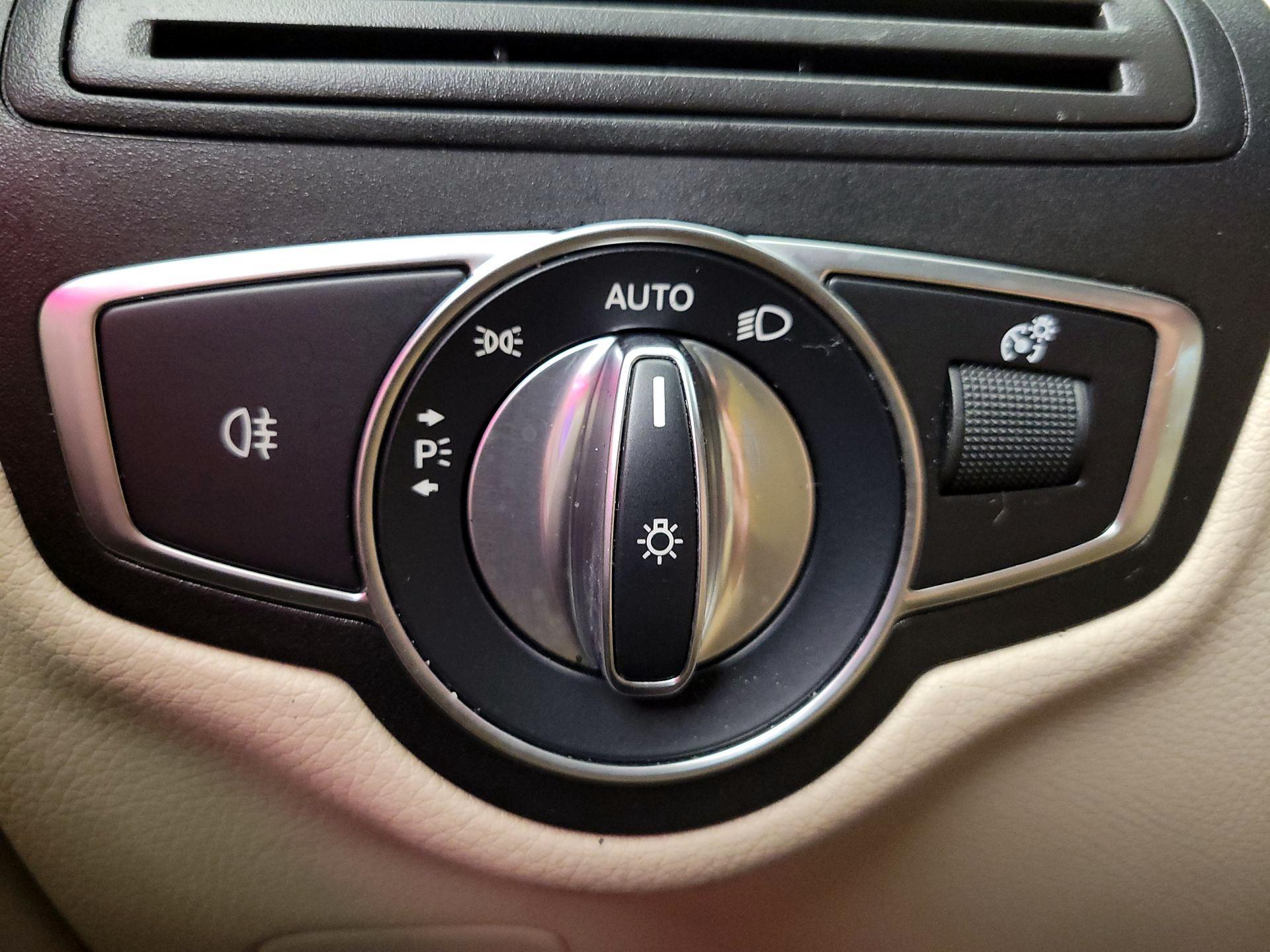 Thumbnail: 2021 Mercedes-Benz GLC - 13