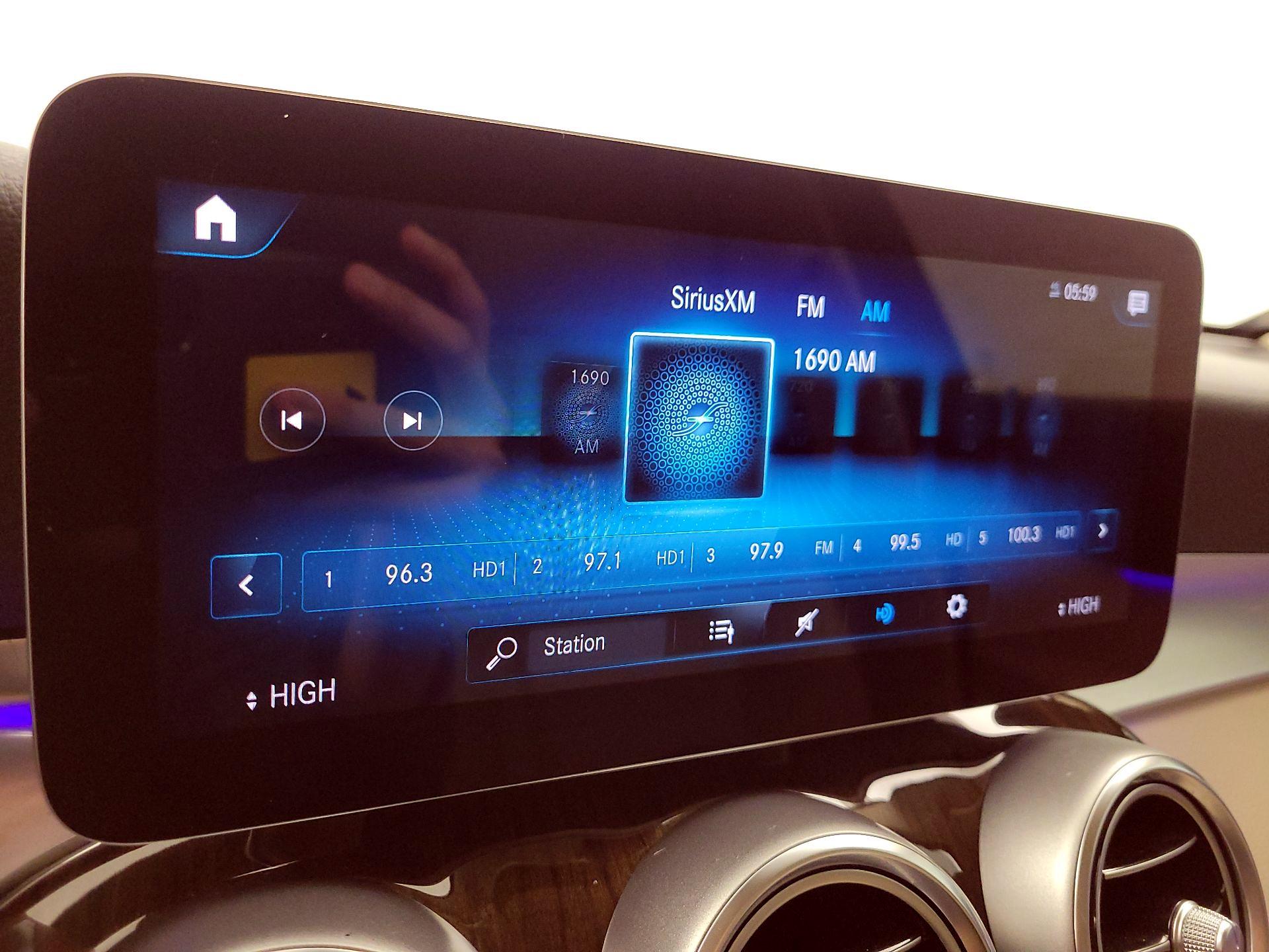 Thumbnail: 2021 Mercedes-Benz GLC - 15