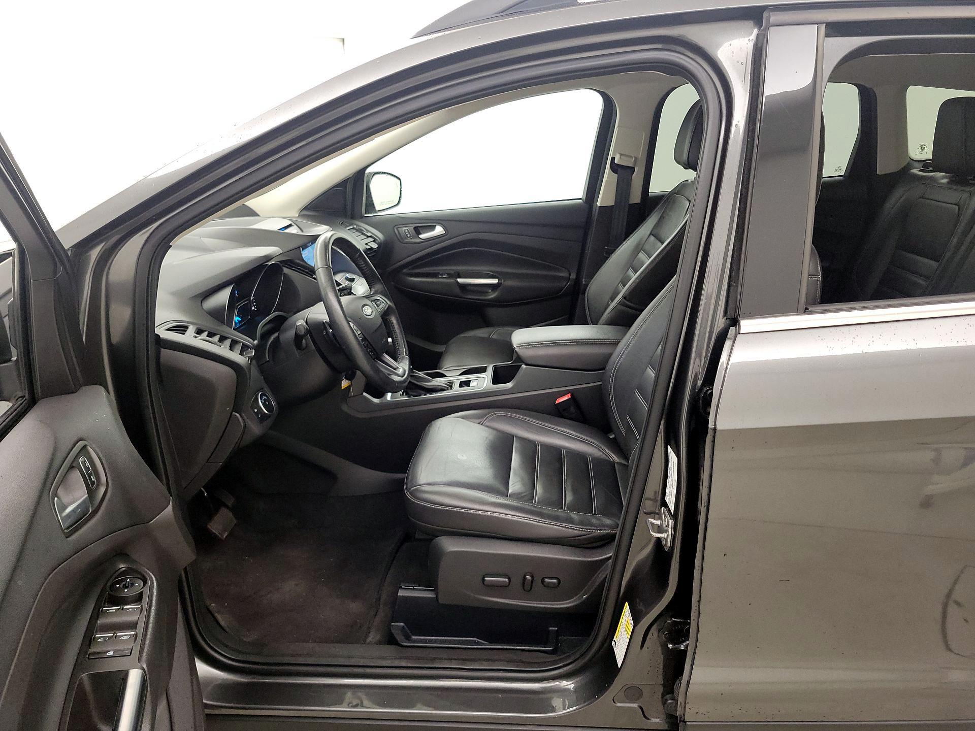 Thumbnail: 2017 Ford Escape - 11