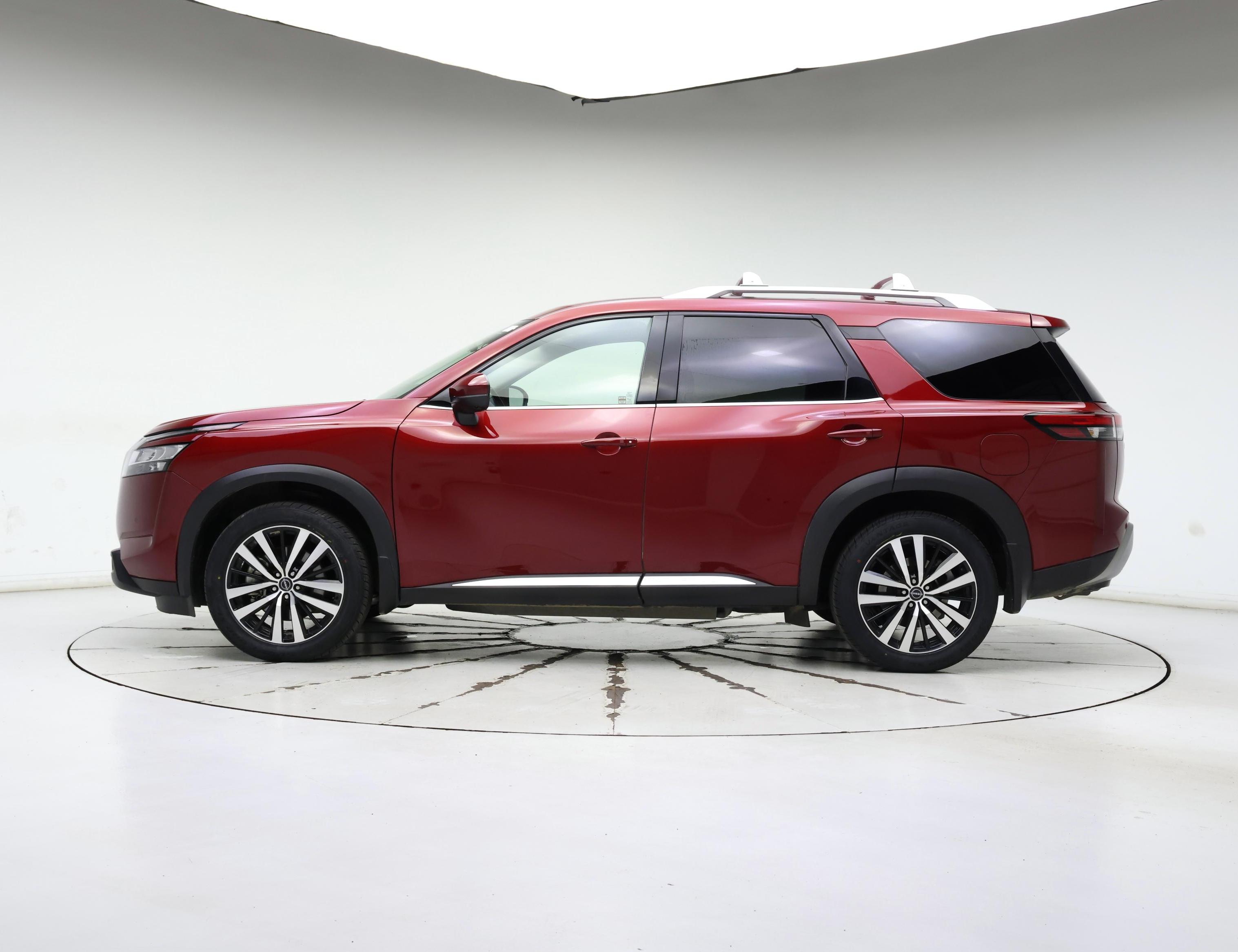 Thumbnail: 2024 Nissan Pathfinder - 3