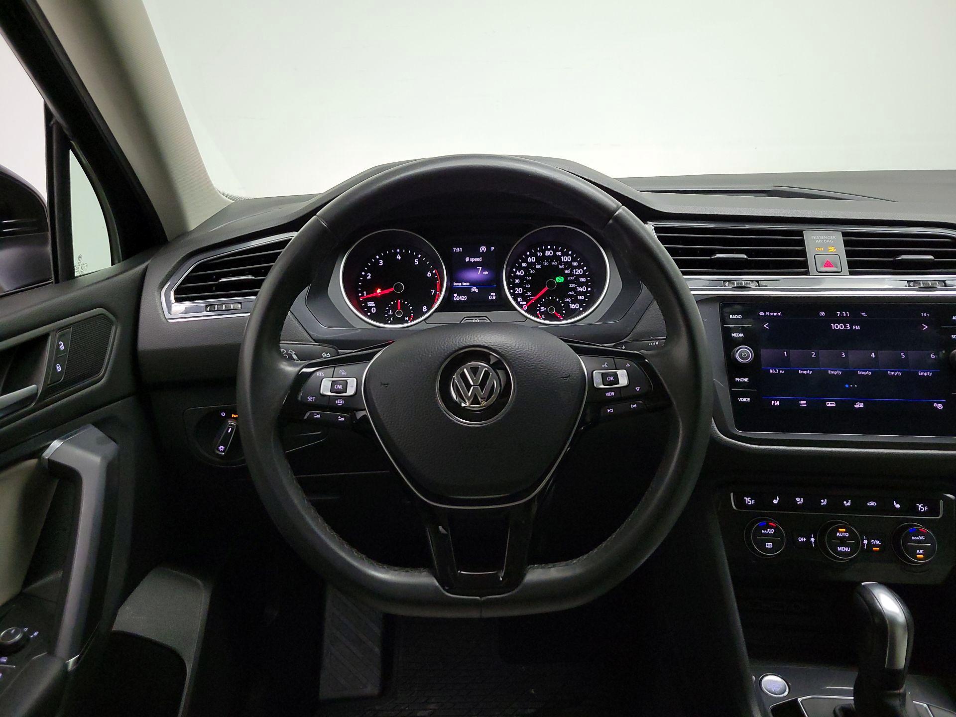 Thumbnail: 2020 Volkswagen Tiguan - 10