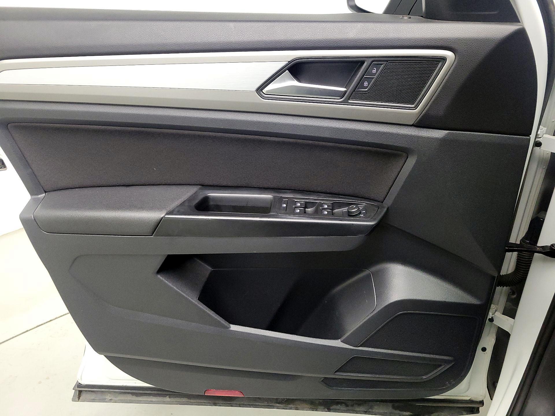 Thumbnail: 2021 Volkswagen Atlas - 12