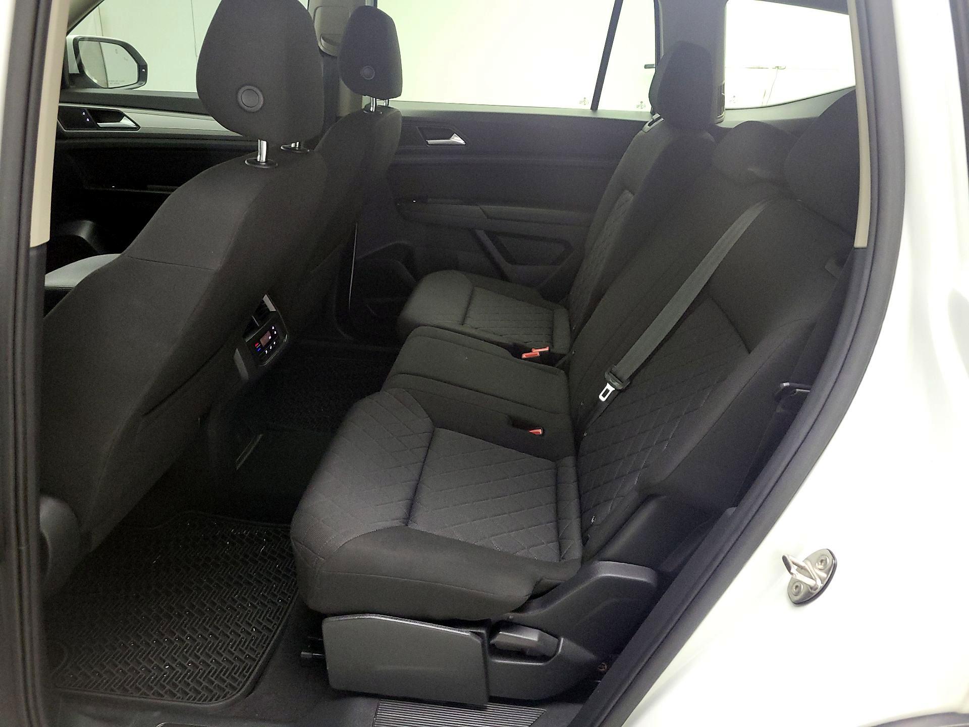 Thumbnail: 2021 Volkswagen Atlas - 17