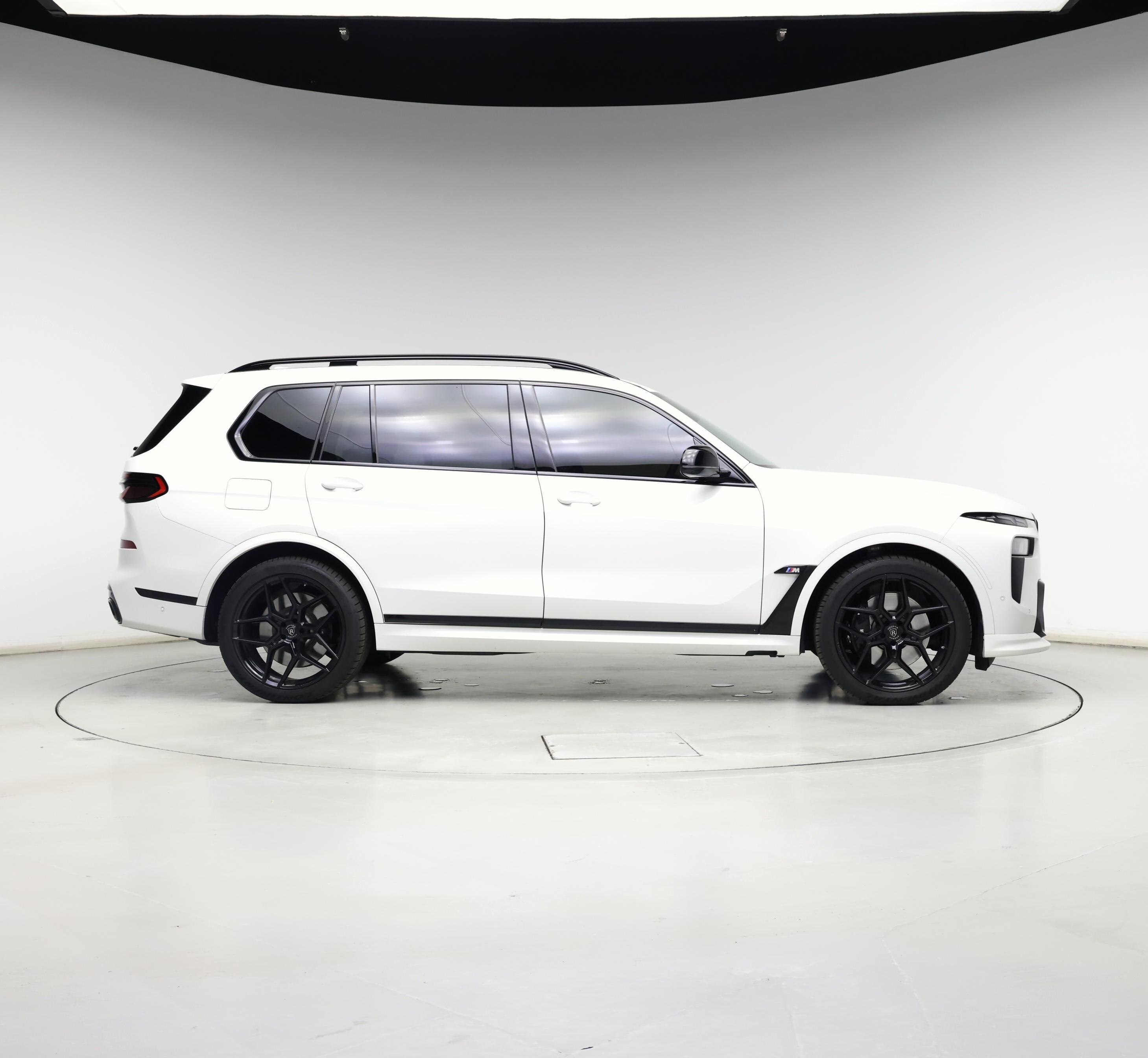 Thumbnail: 2025 BMW X7 - 7