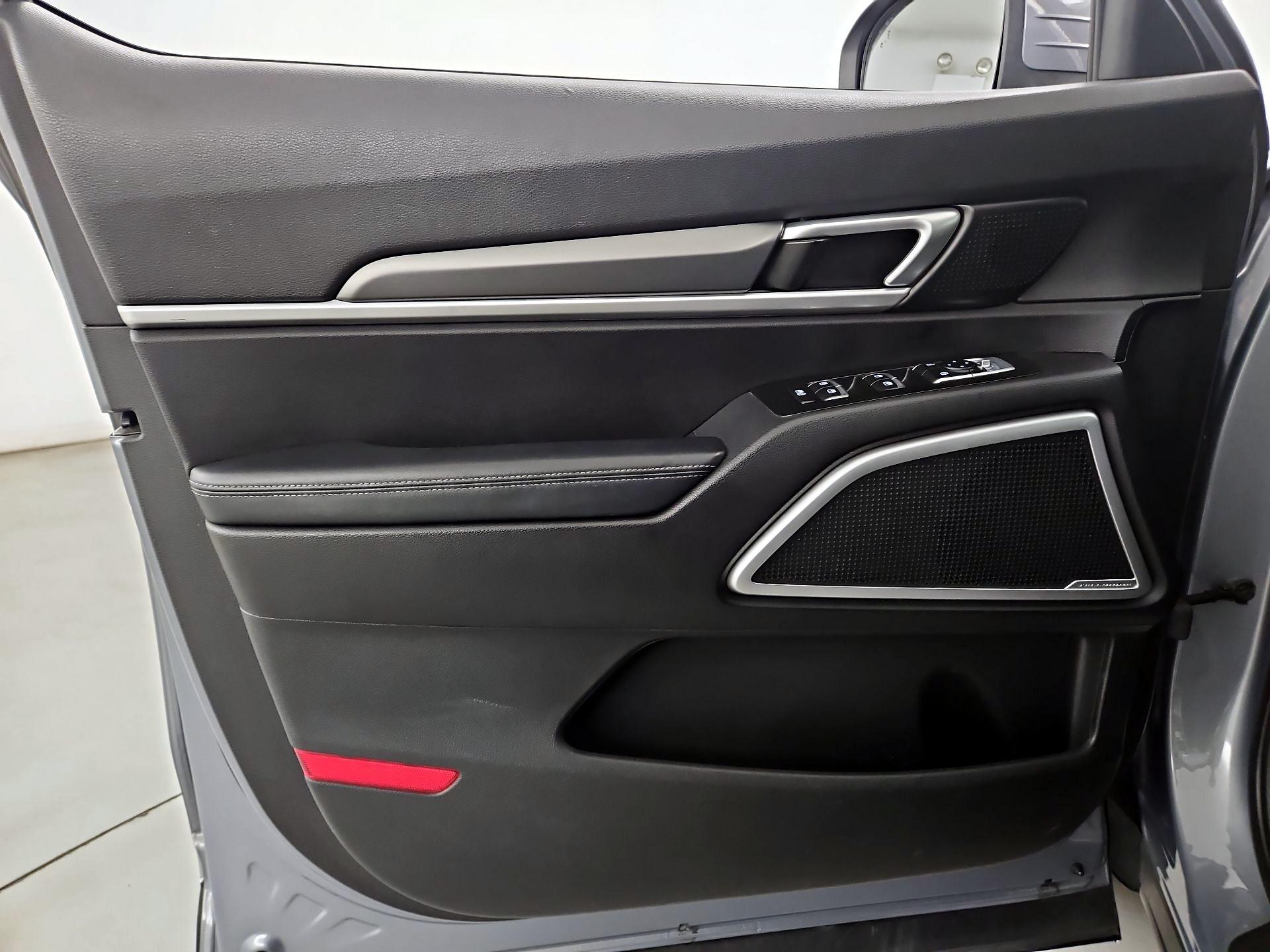 Thumbnail: 2020 Kia Telluride - 12