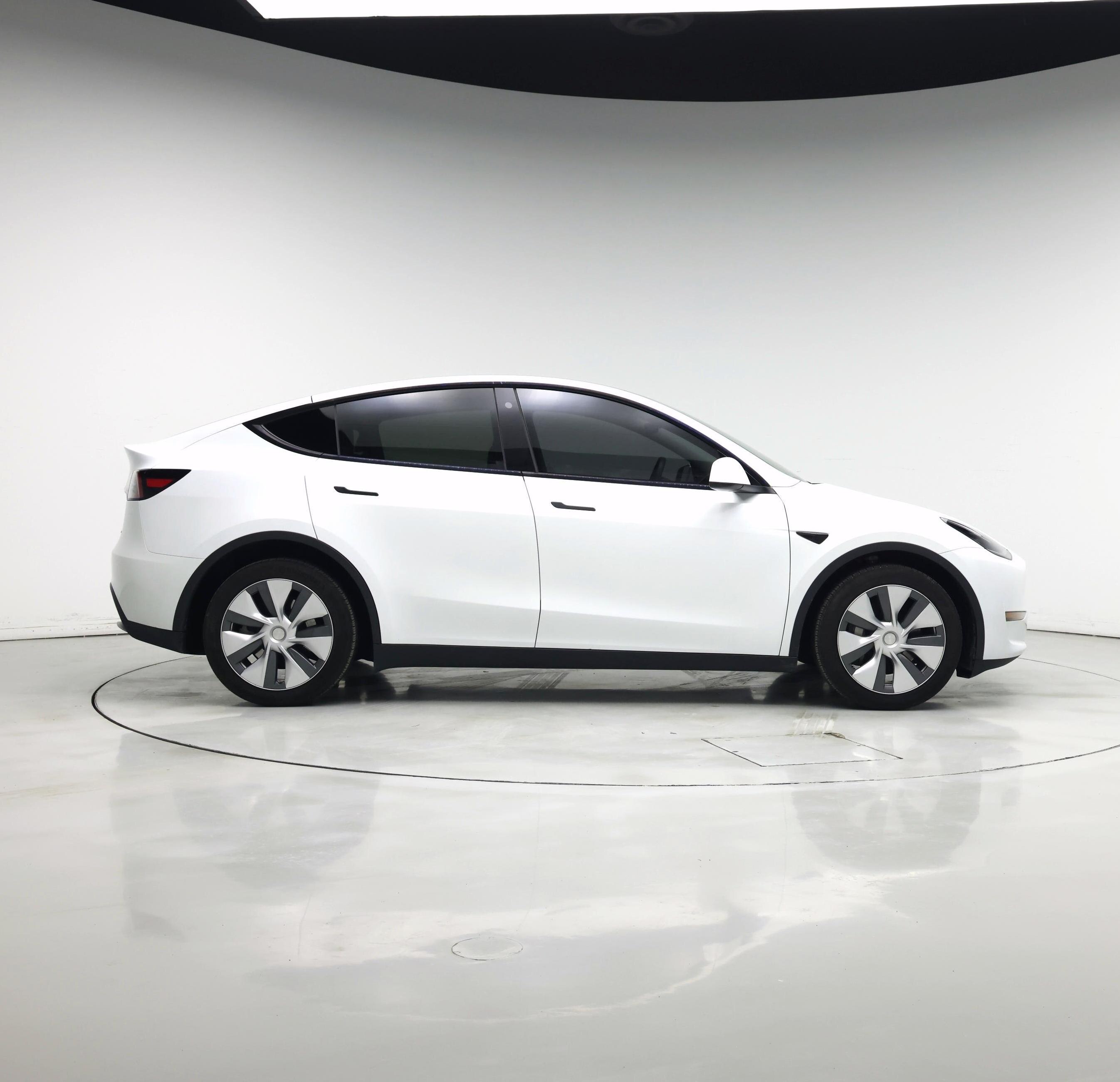 Thumbnail: 2023 Tesla Model Y - 7