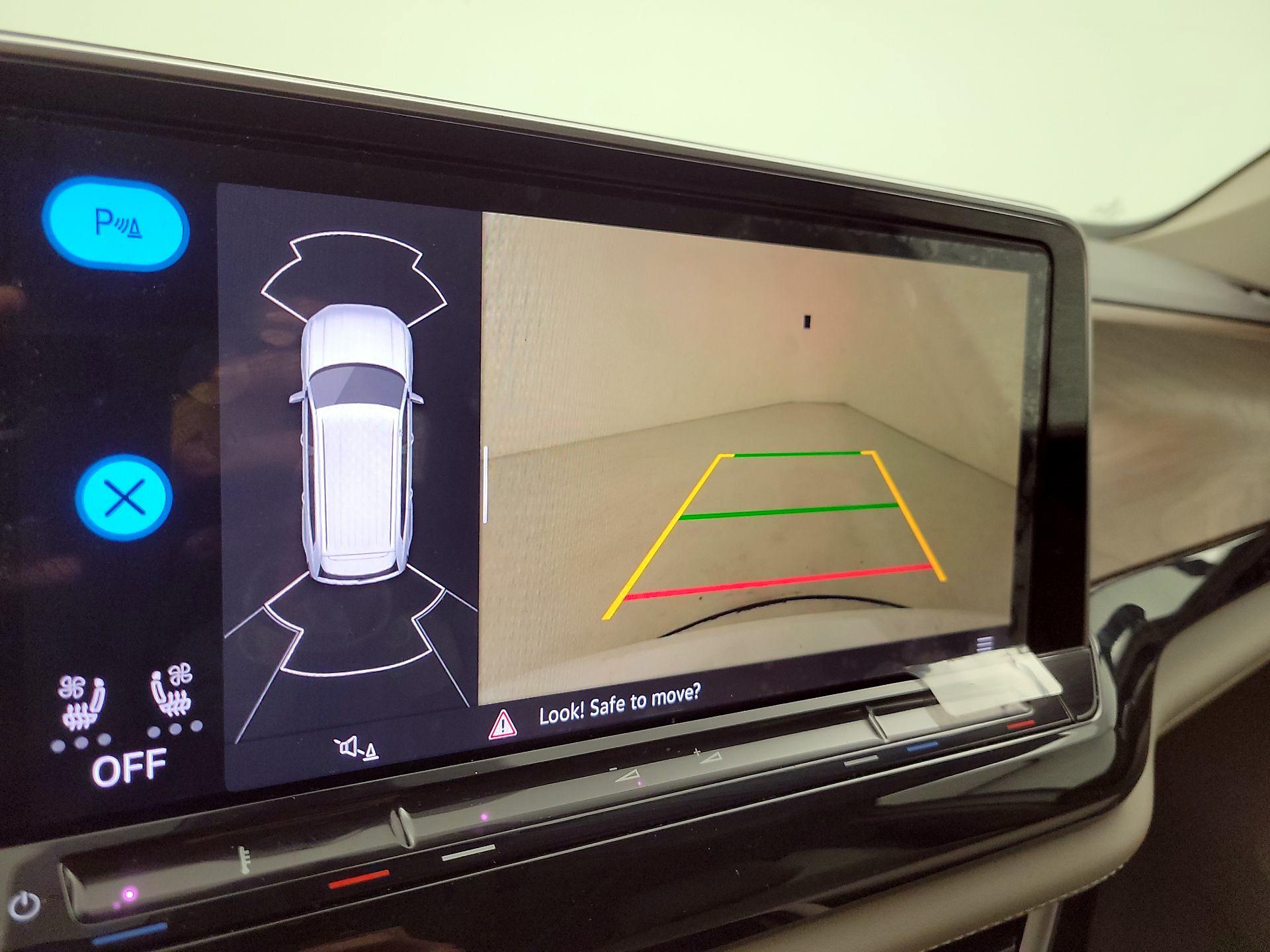 Thumbnail: 2024 Volkswagen Atlas - 14