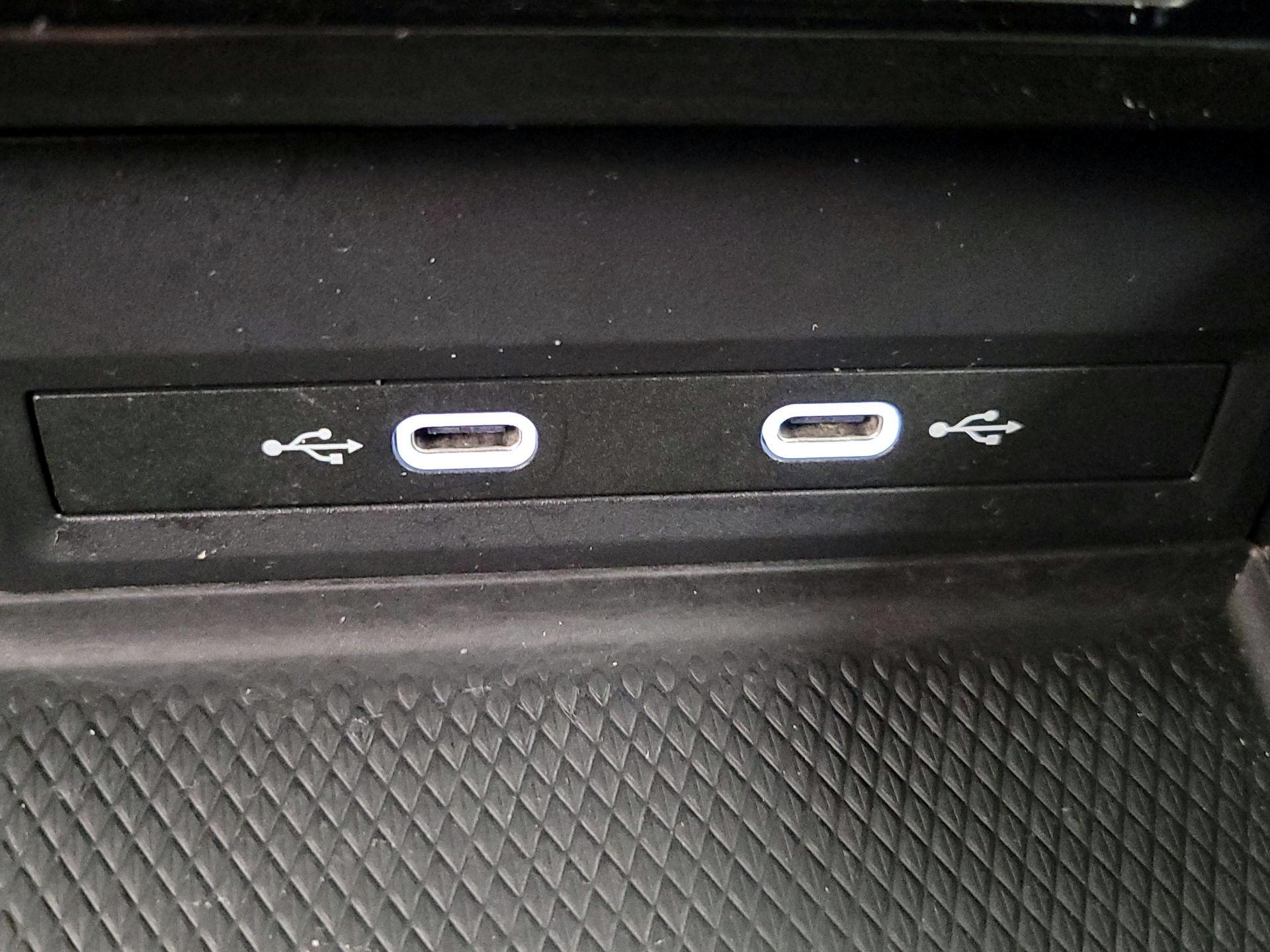 Thumbnail: 2024 Volkswagen Atlas - 18