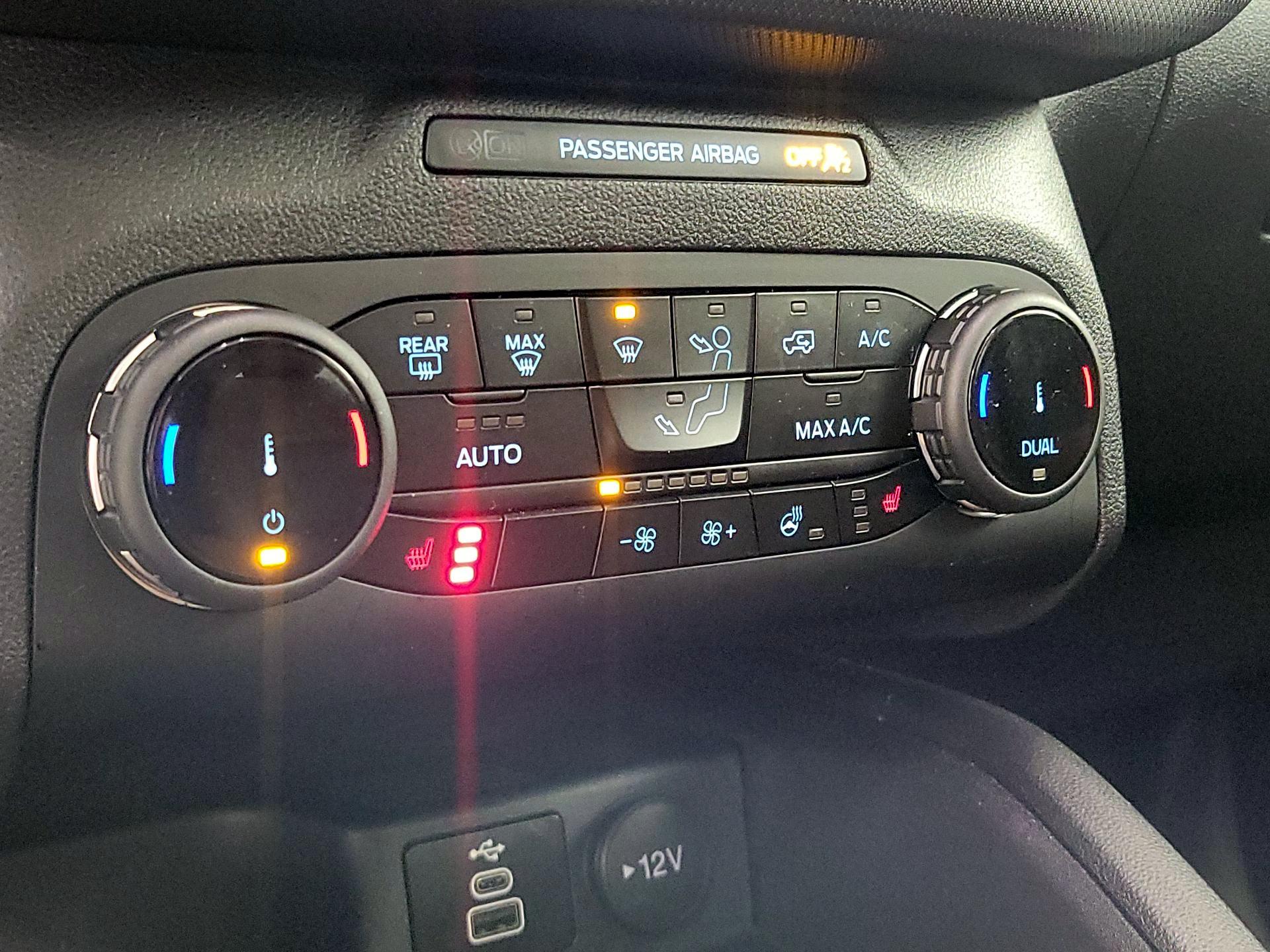 Thumbnail: 2024 Ford Bronco Sport - 17