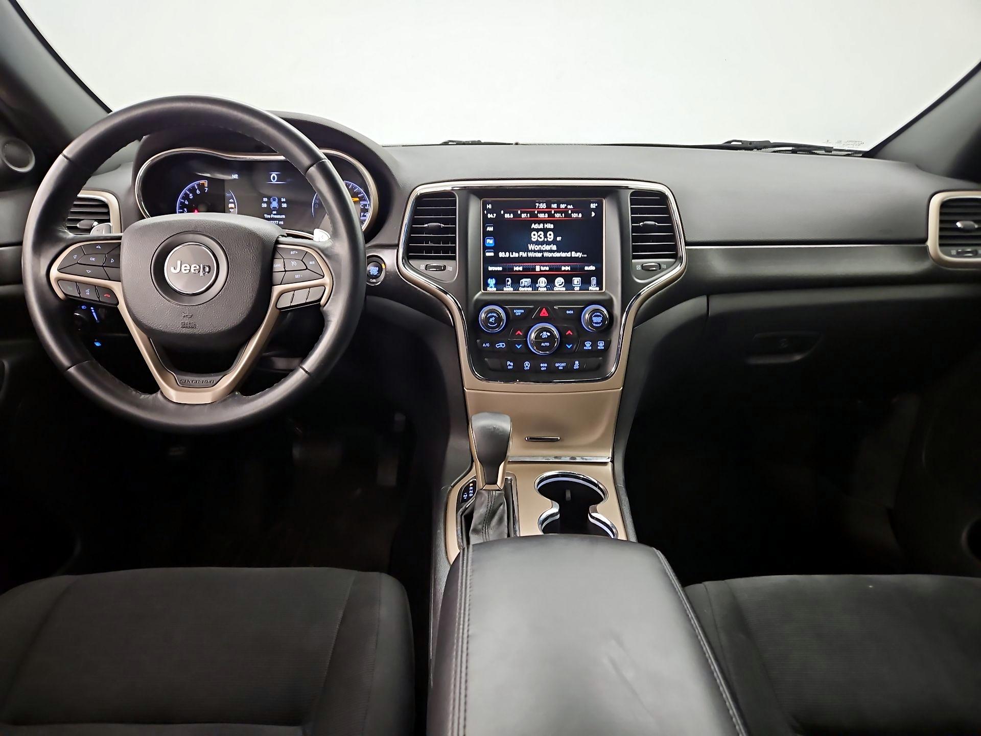 Thumbnail: 2017 Jeep Grand Cherokee - 9