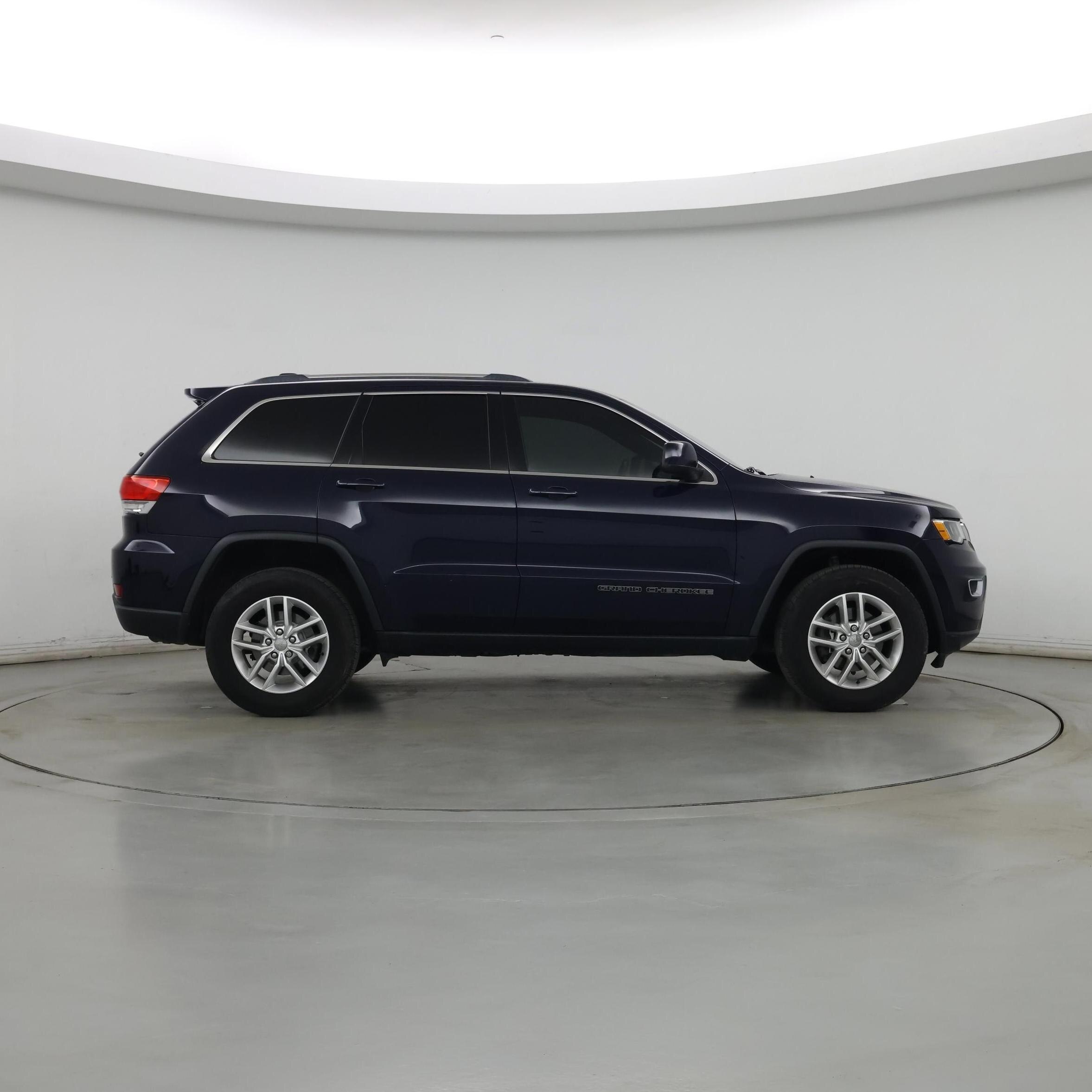 Thumbnail: 2017 Jeep Grand Cherokee - 7