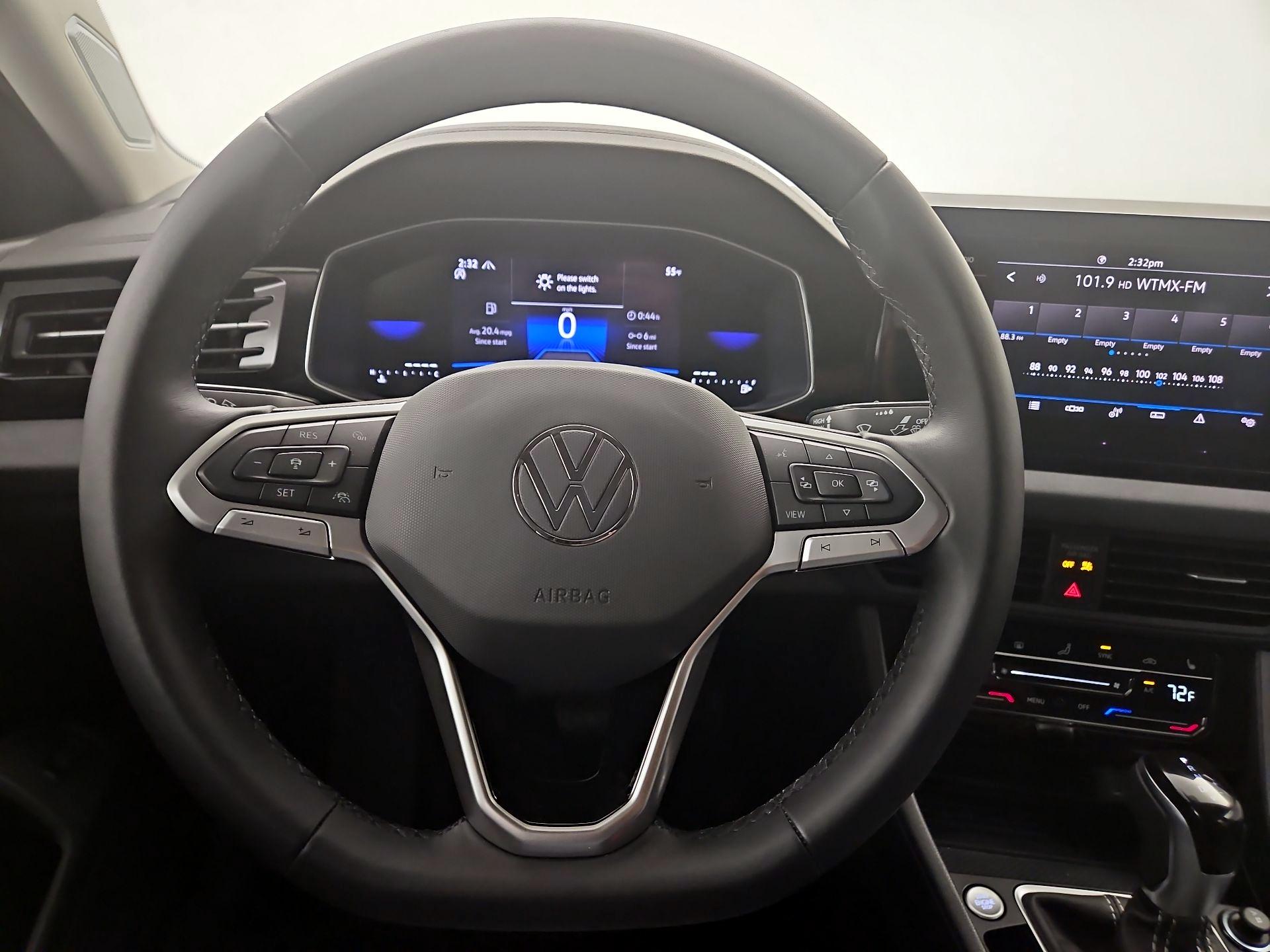 Thumbnail: 2025 Volkswagen Jetta - 10