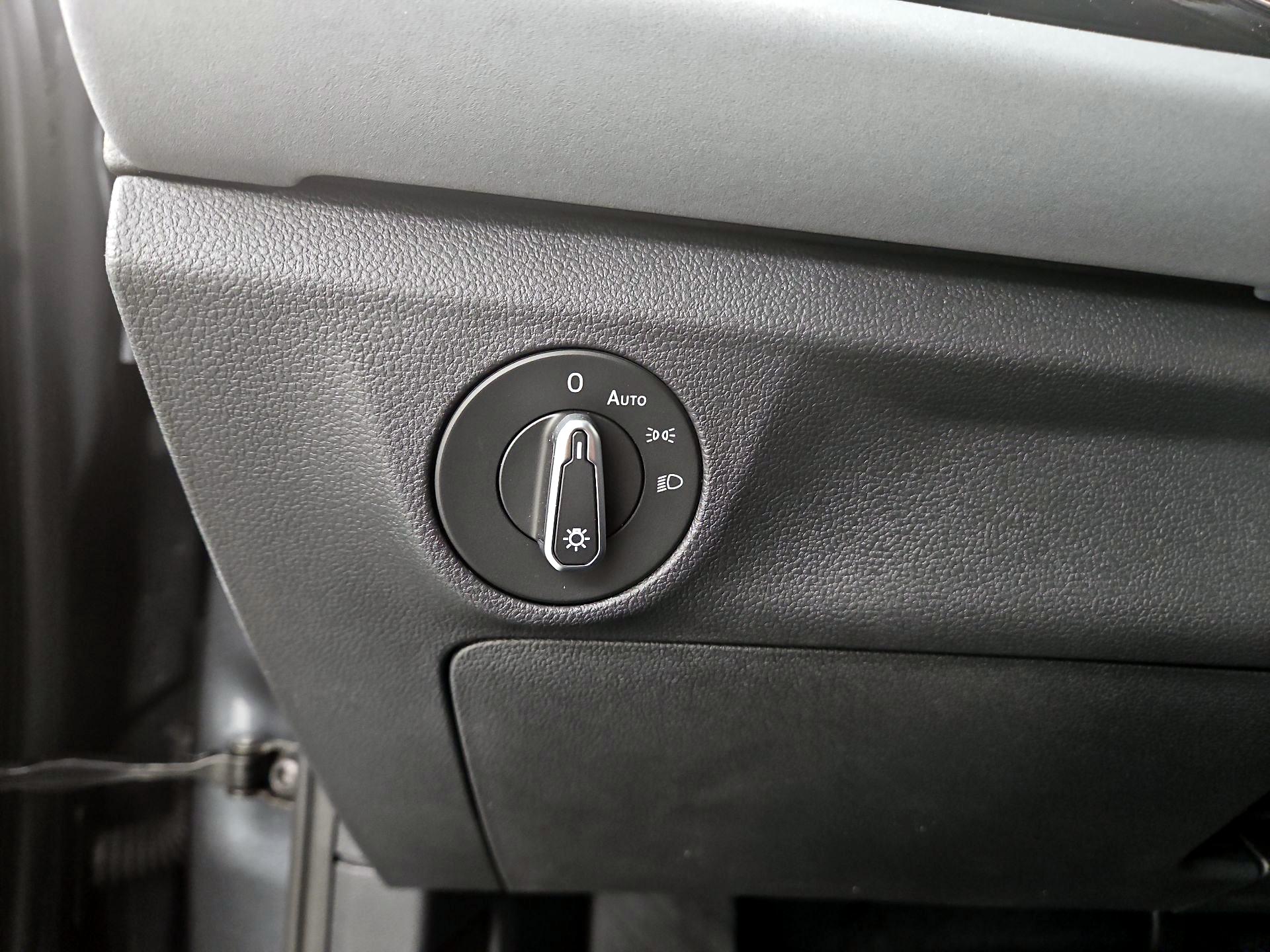 Thumbnail: 2025 Volkswagen Jetta - 13