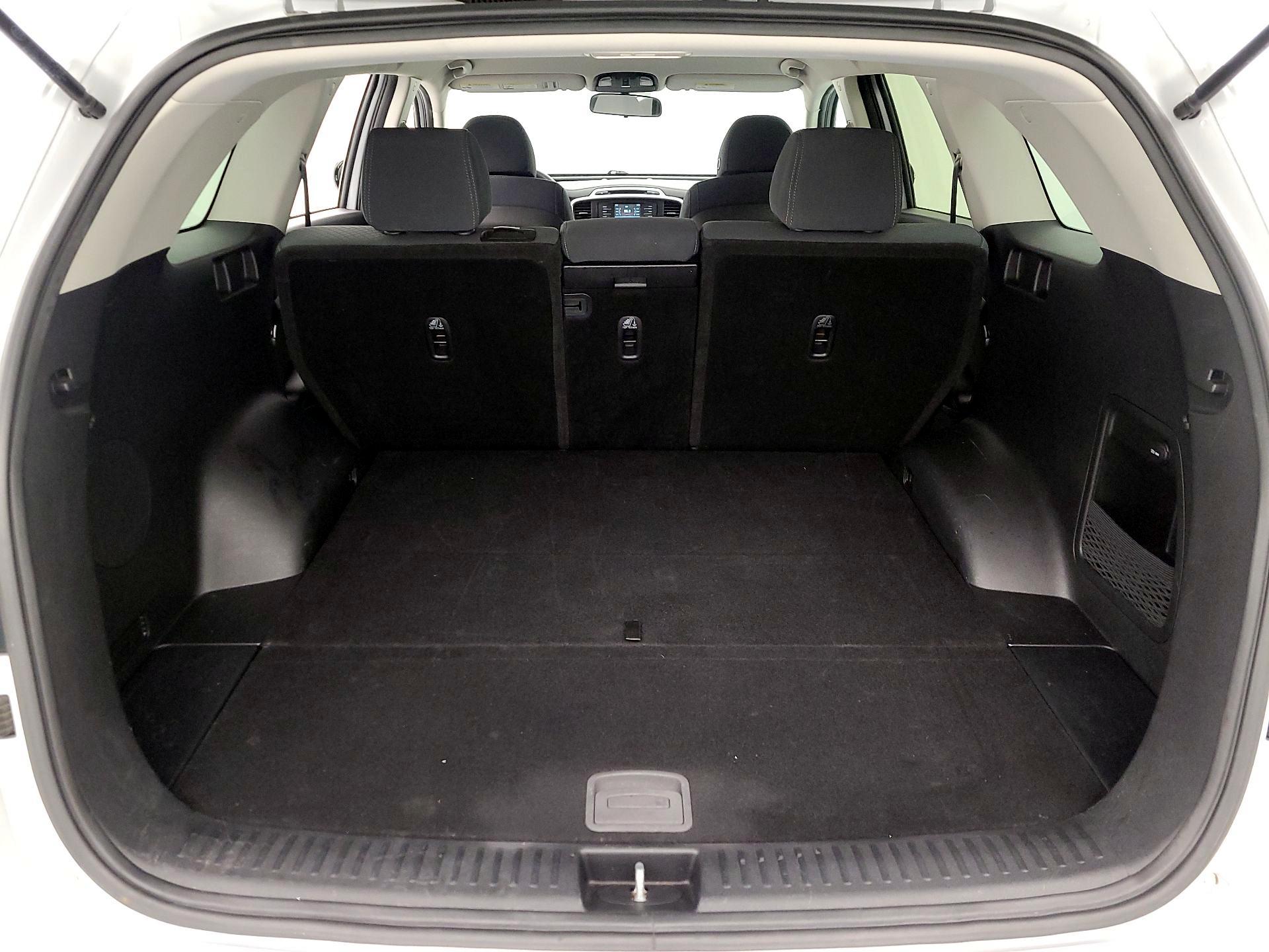 Thumbnail: 2018 Kia Sorento - 20