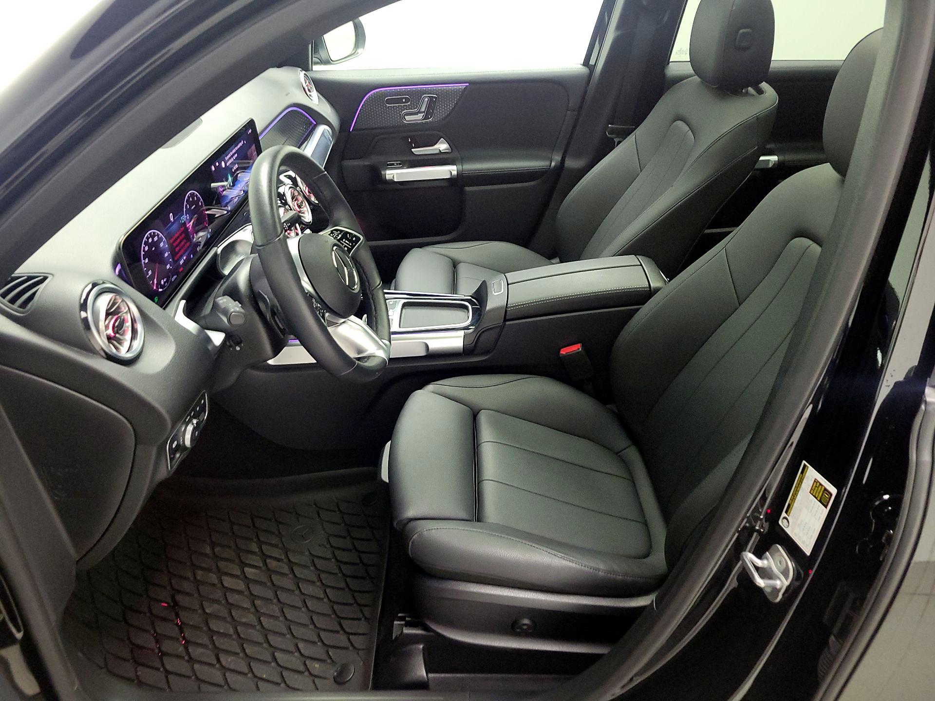 Thumbnail: 2024 Mercedes-Benz GLB - 11