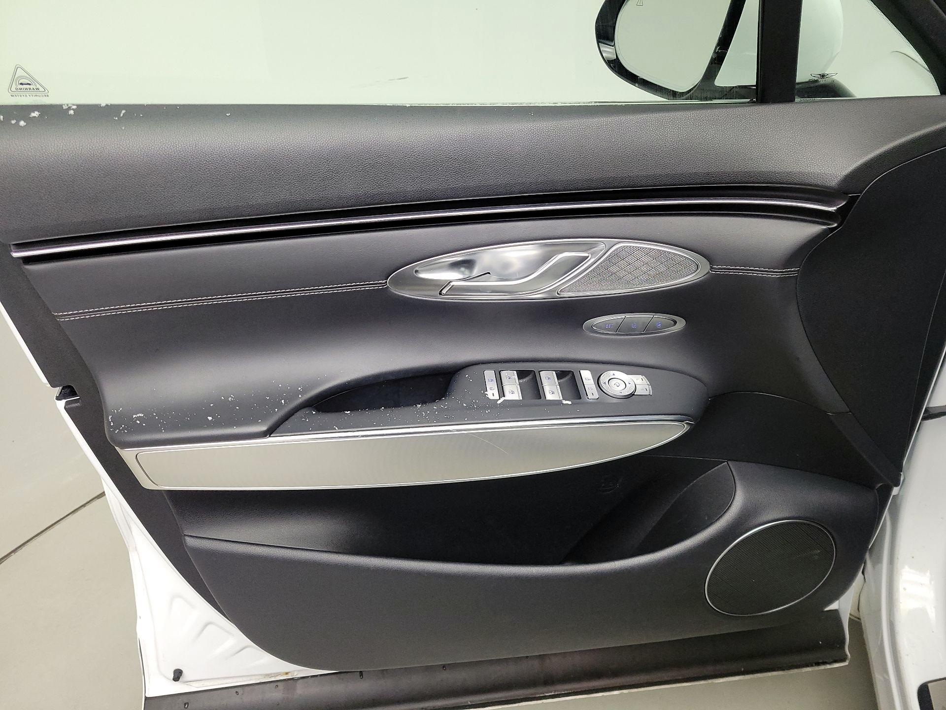 Thumbnail: 2024 Genesis GV70 - 12