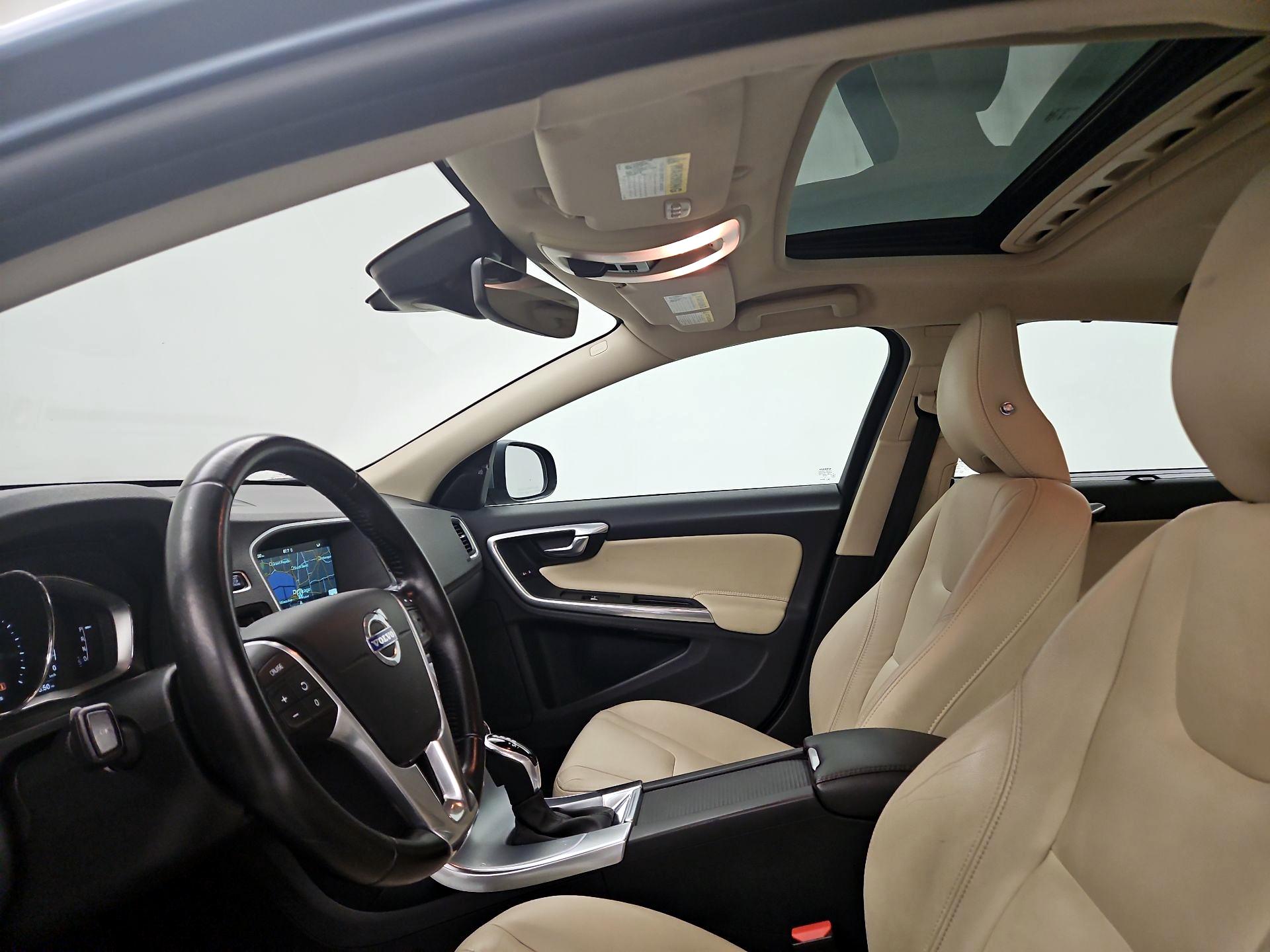 Thumbnail: 2017 Volvo S60 - 20