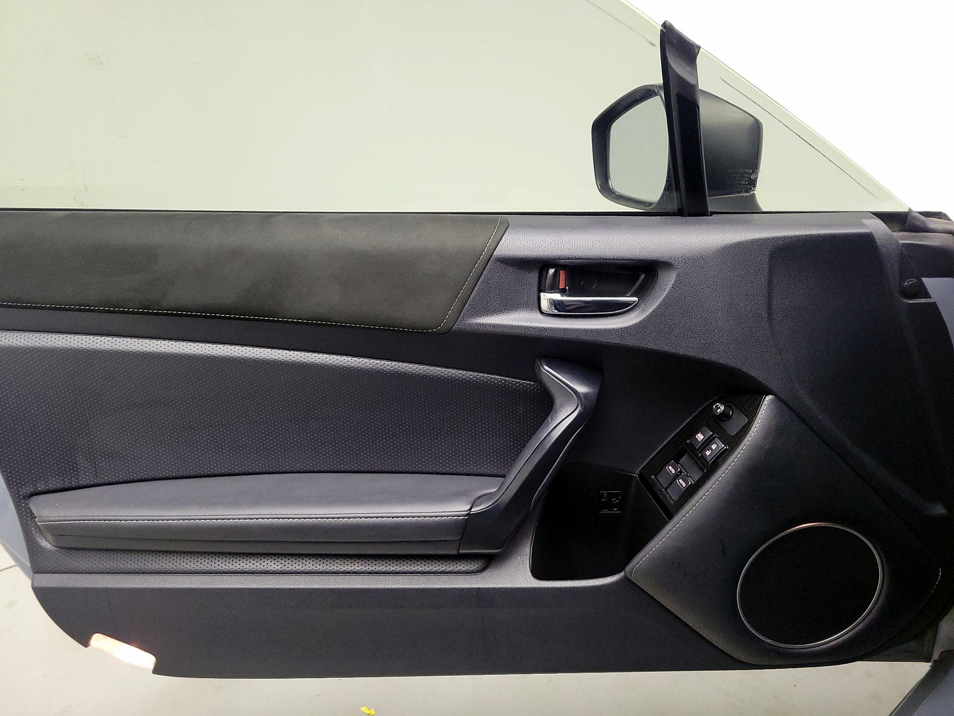 Thumbnail: 2018 Toyota 86 - 12