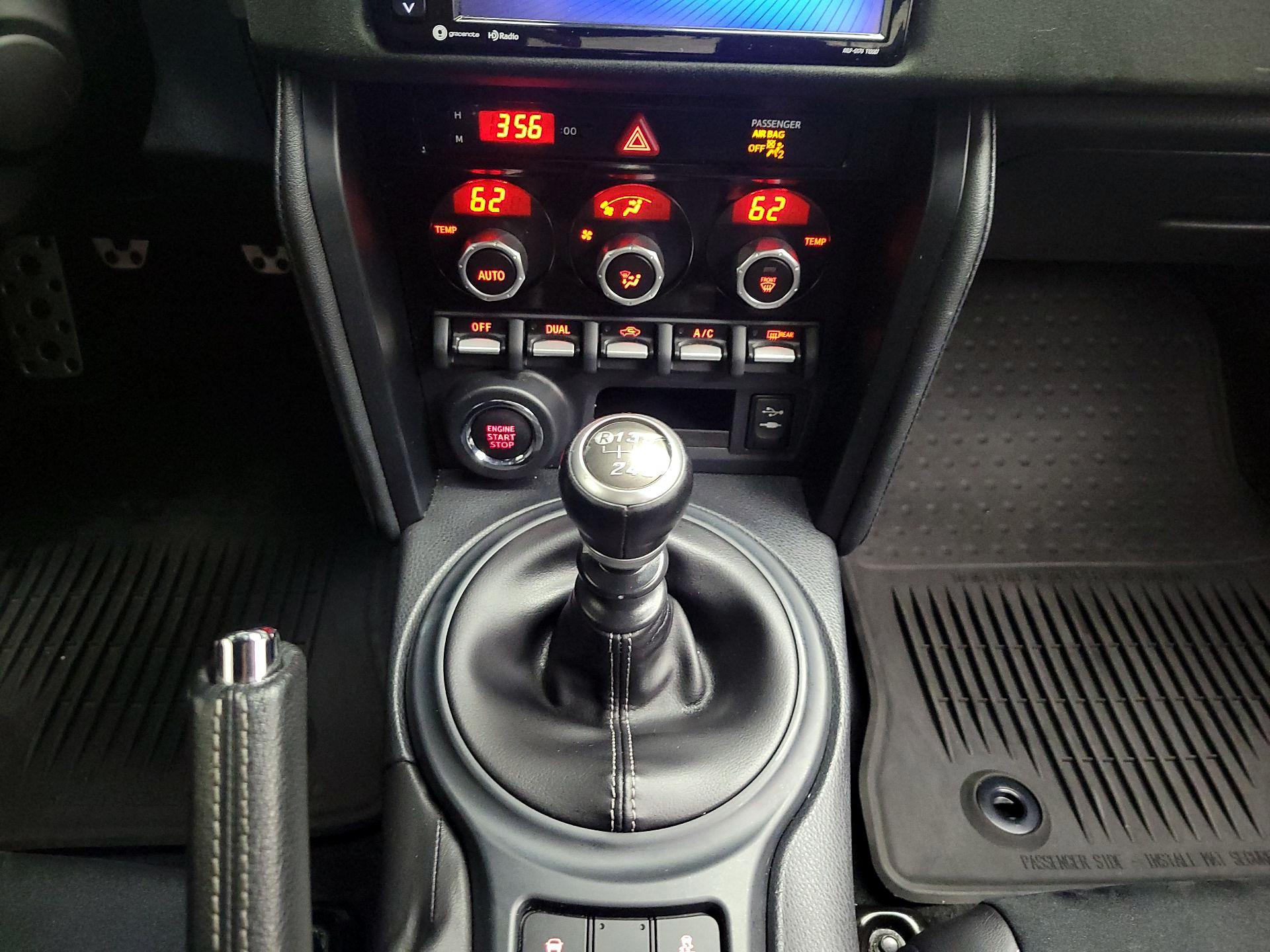 Thumbnail: 2018 Toyota 86 - 16