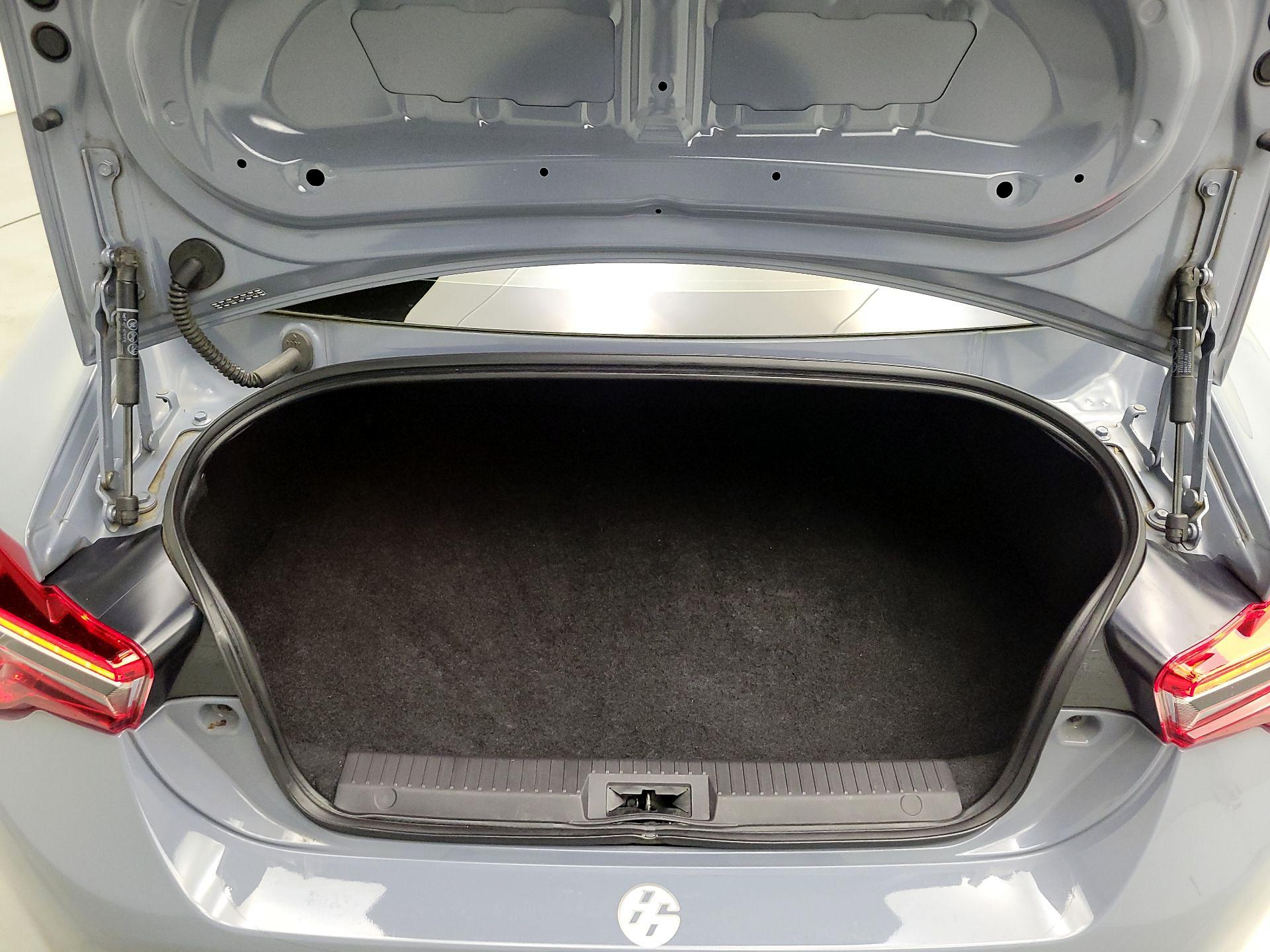 Thumbnail: 2018 Toyota 86 - 18