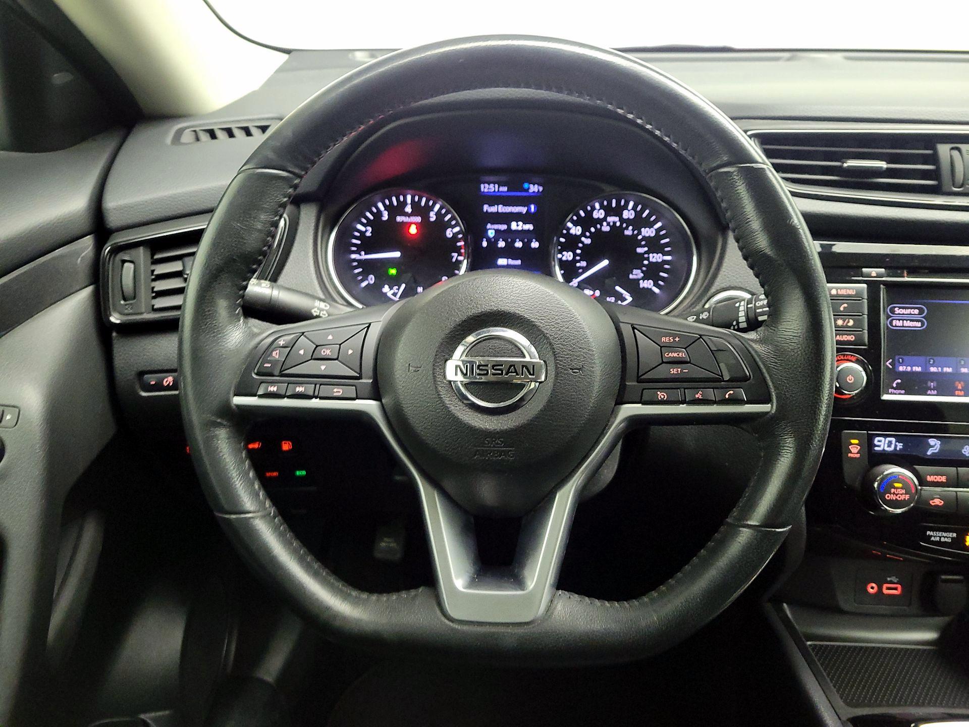 Thumbnail: 2018 Nissan Rogue - 10