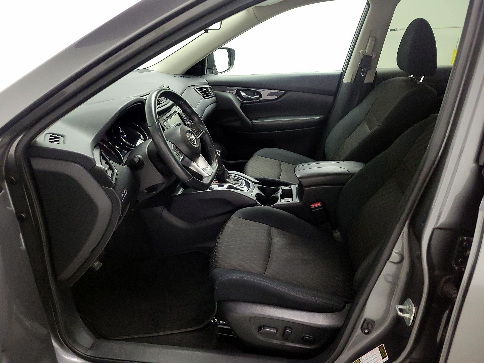 Thumbnail: 2018 Nissan Rogue - 11