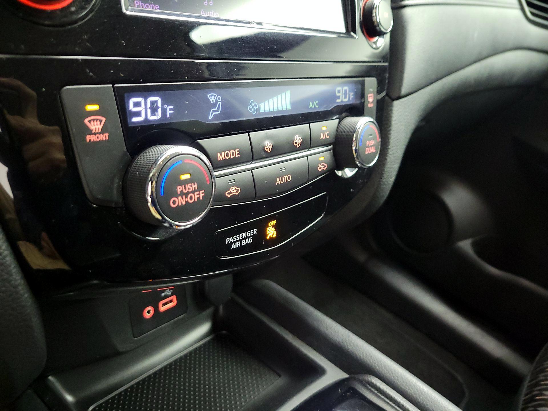 Thumbnail: 2018 Nissan Rogue - 15