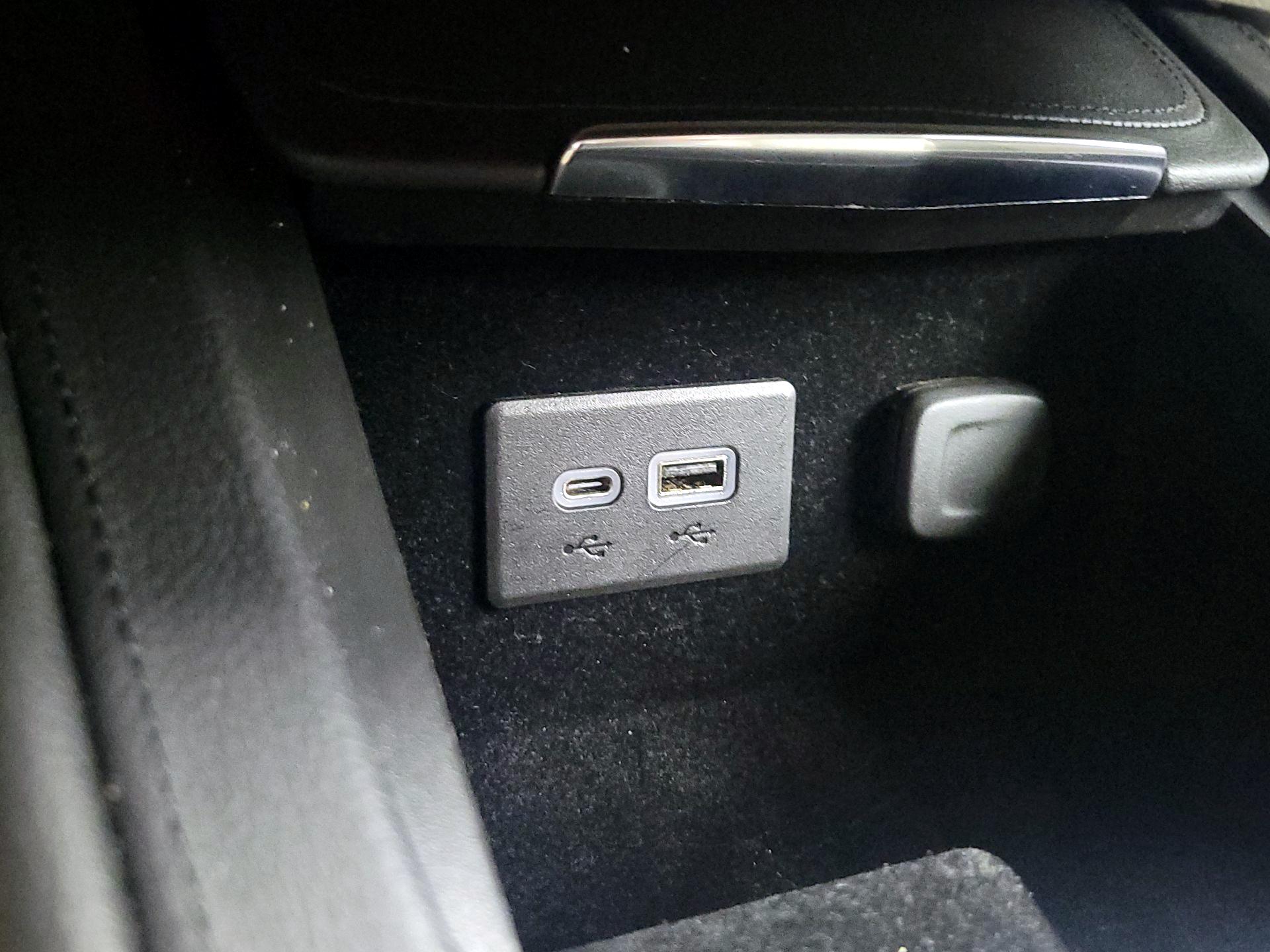 Thumbnail: 2022 Cadillac XT4 - 18