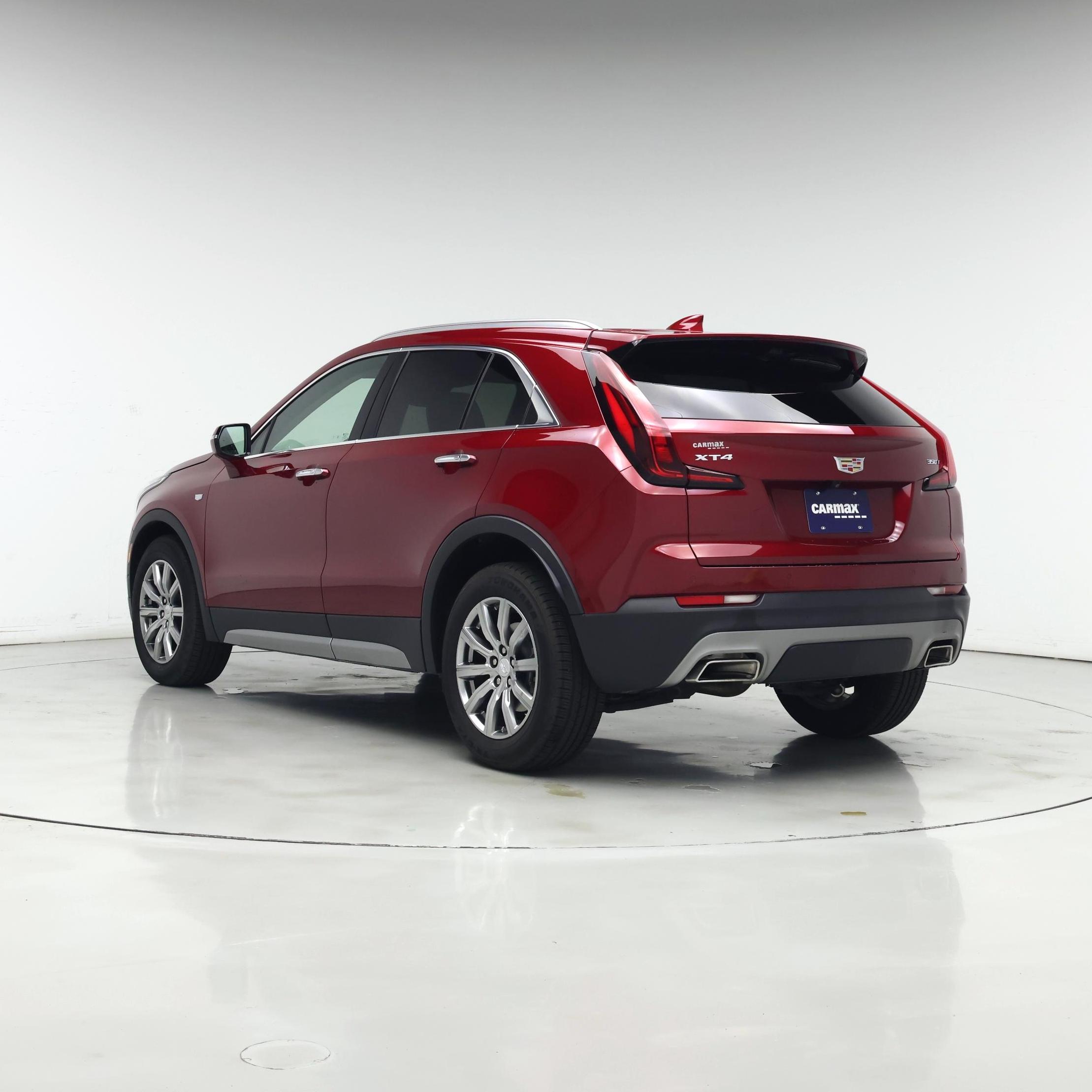 Thumbnail: 2022 Cadillac XT4 - 2