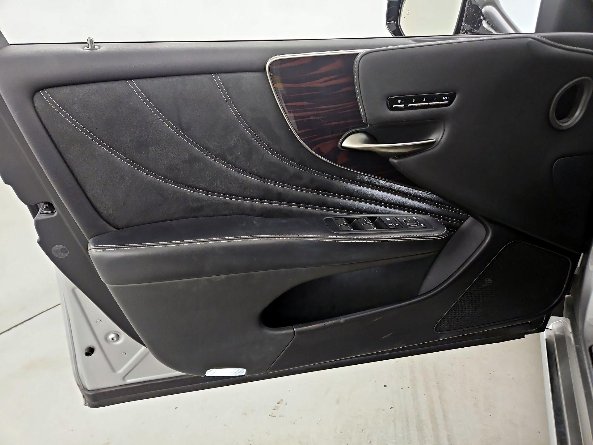 Thumbnail: 2018 Lexus LS - 12