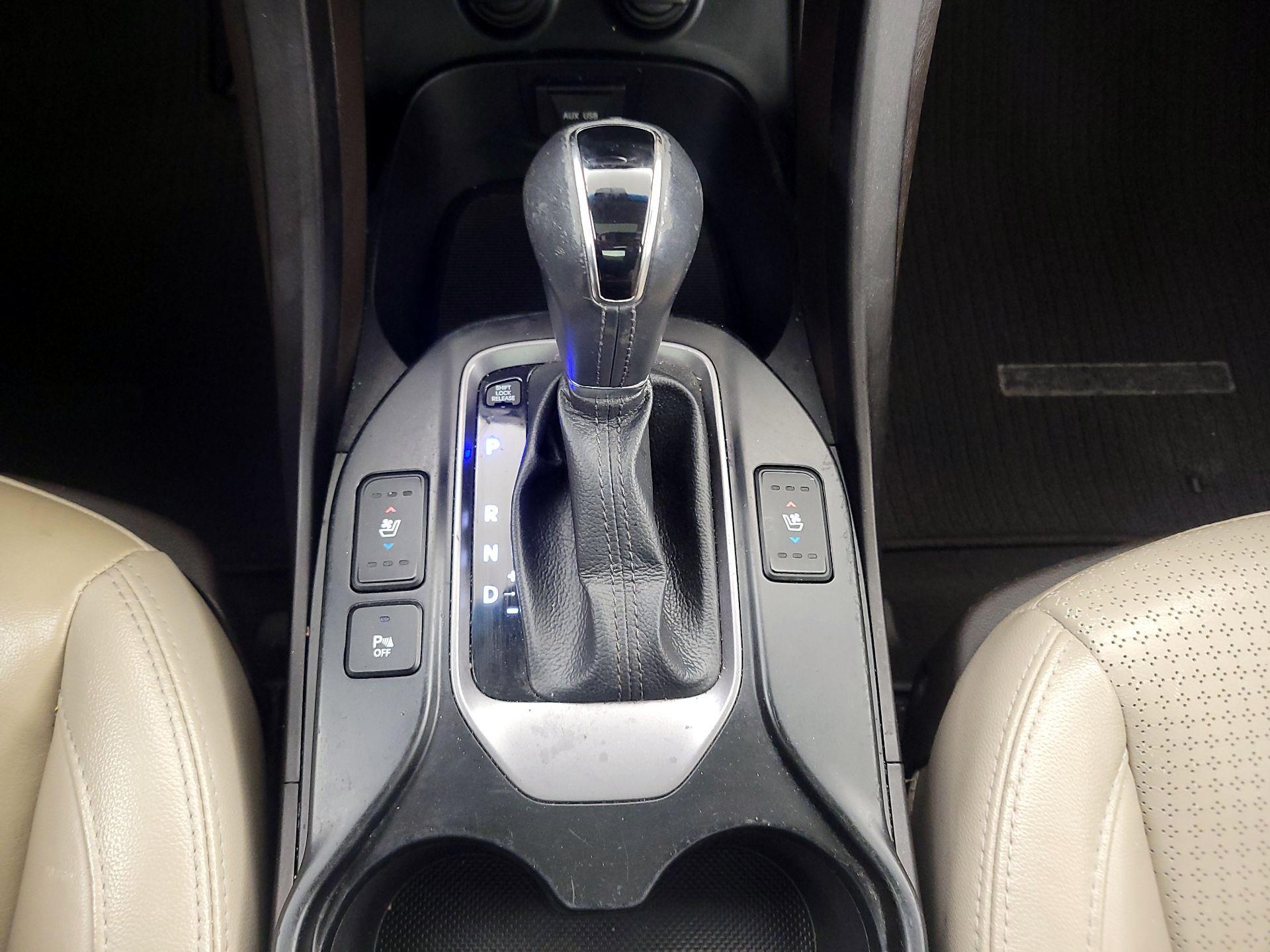 Thumbnail: 2014 Hyundai Santa Fe - 17