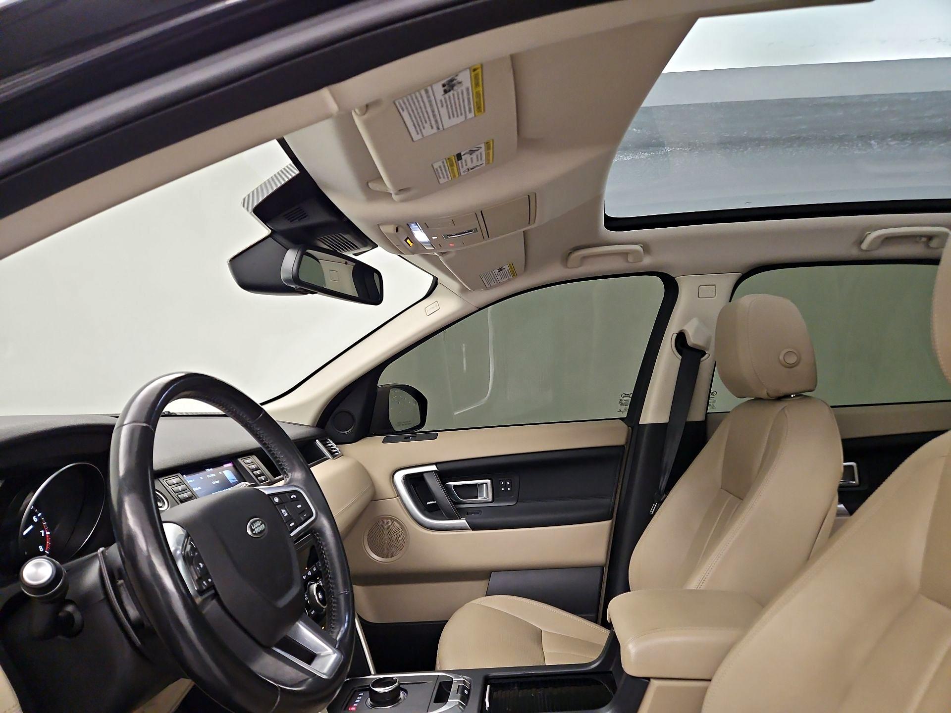 Thumbnail: 2019 Land Rover Discovery Sport - 19